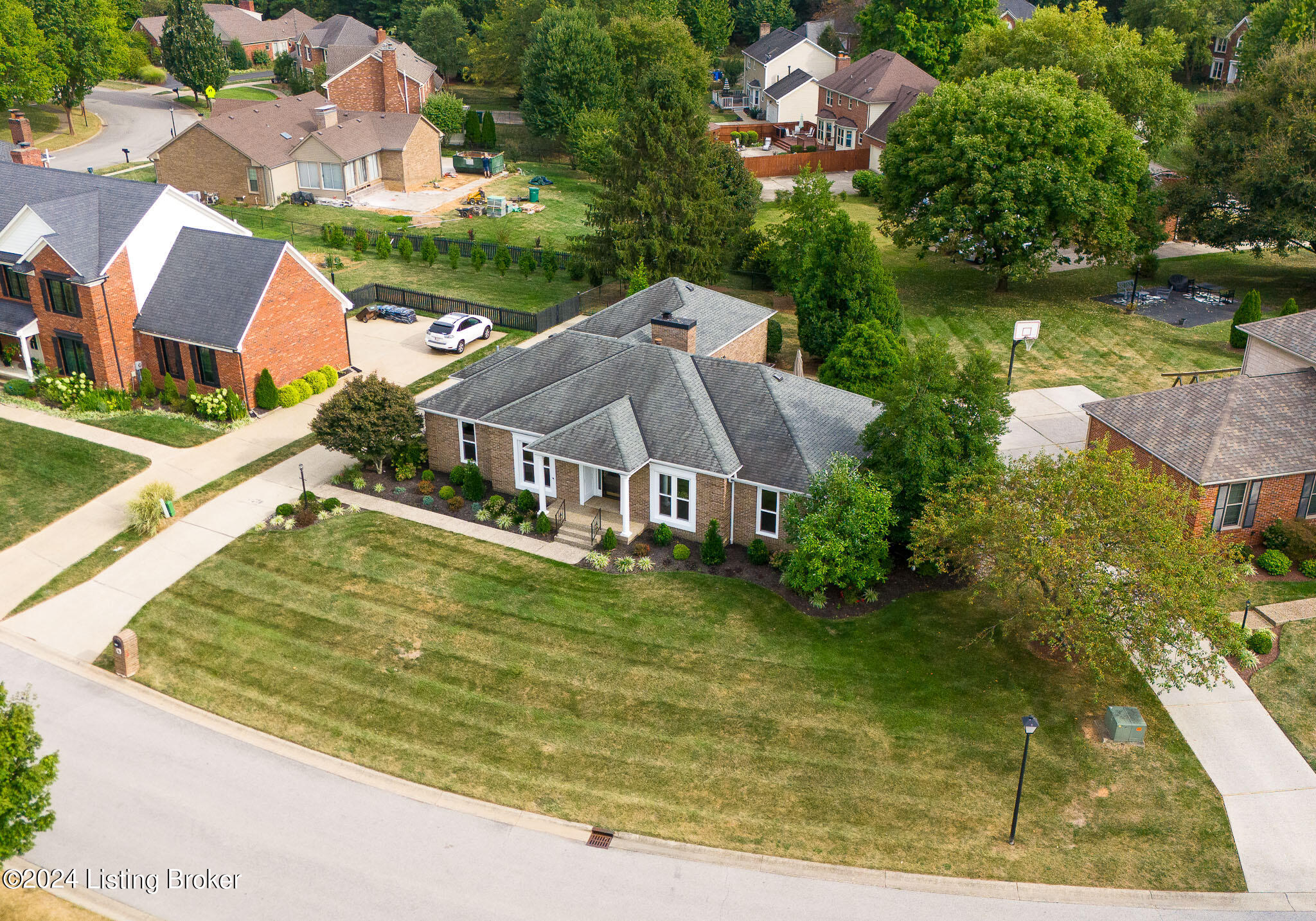 315 Pencross Pl