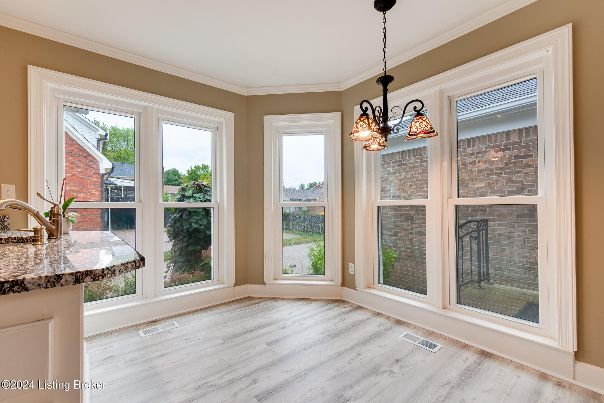 315 Pencross Pl