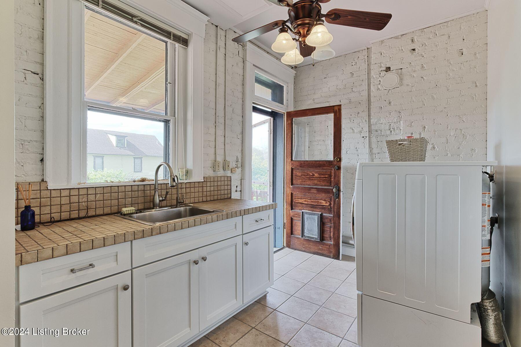 1288 Cherokee Rd