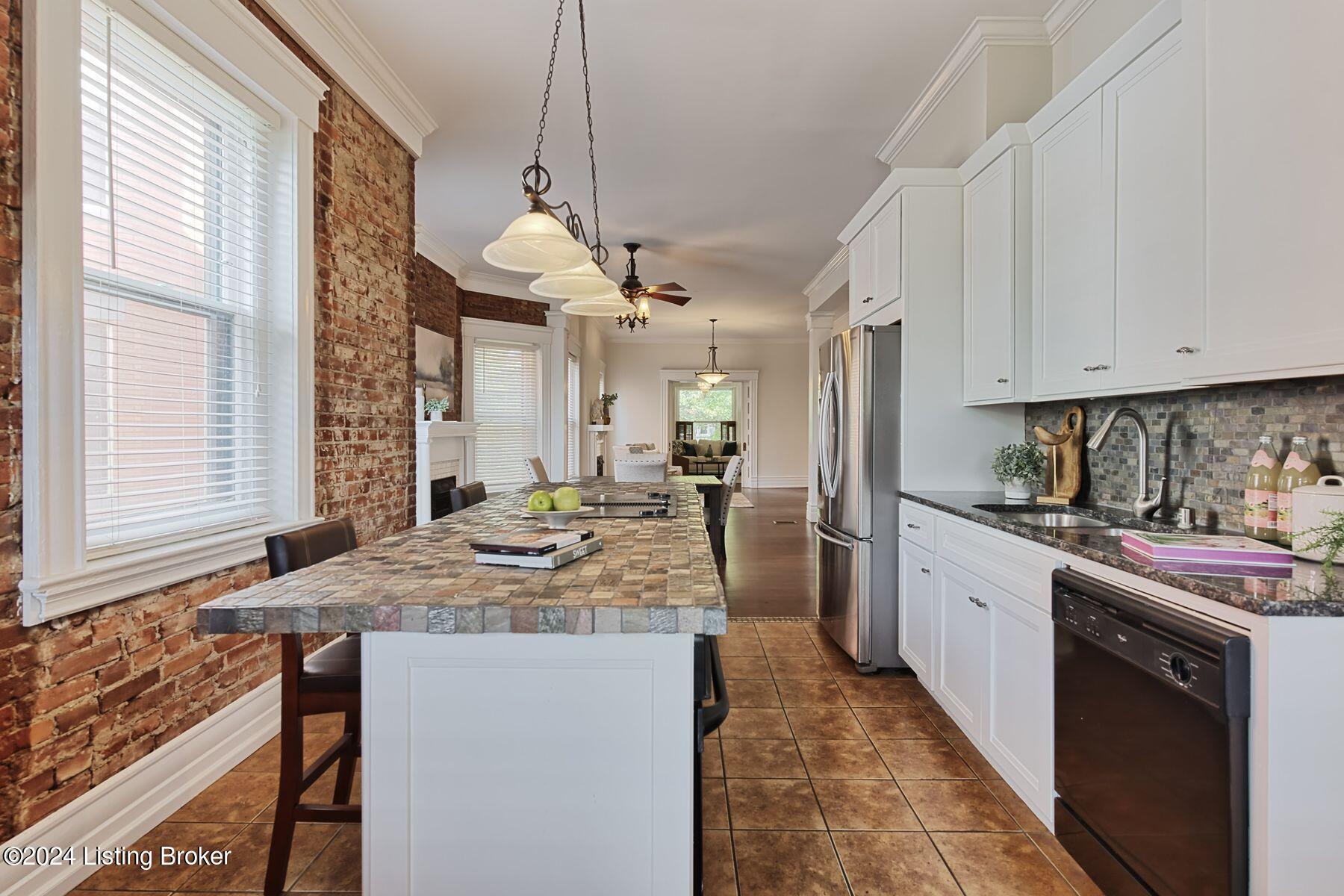 1288 Cherokee Rd
