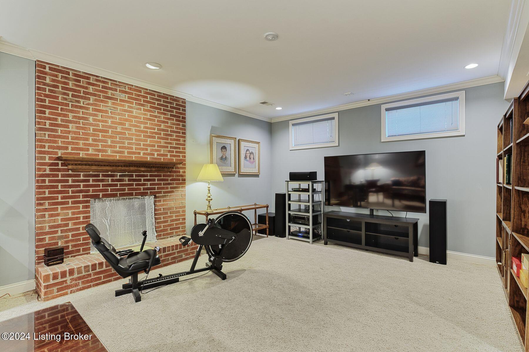 5800 Glen Park Rd