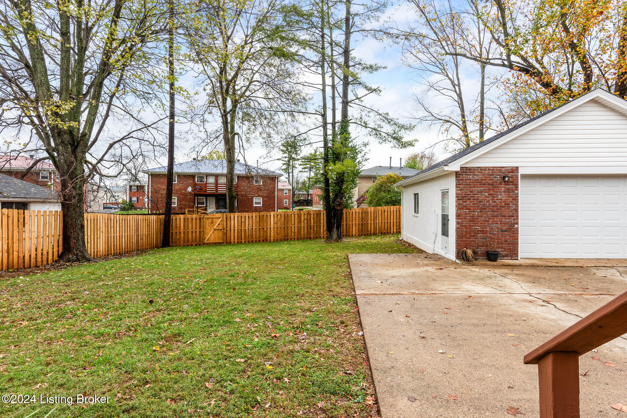 3221 Mid Dale Ln