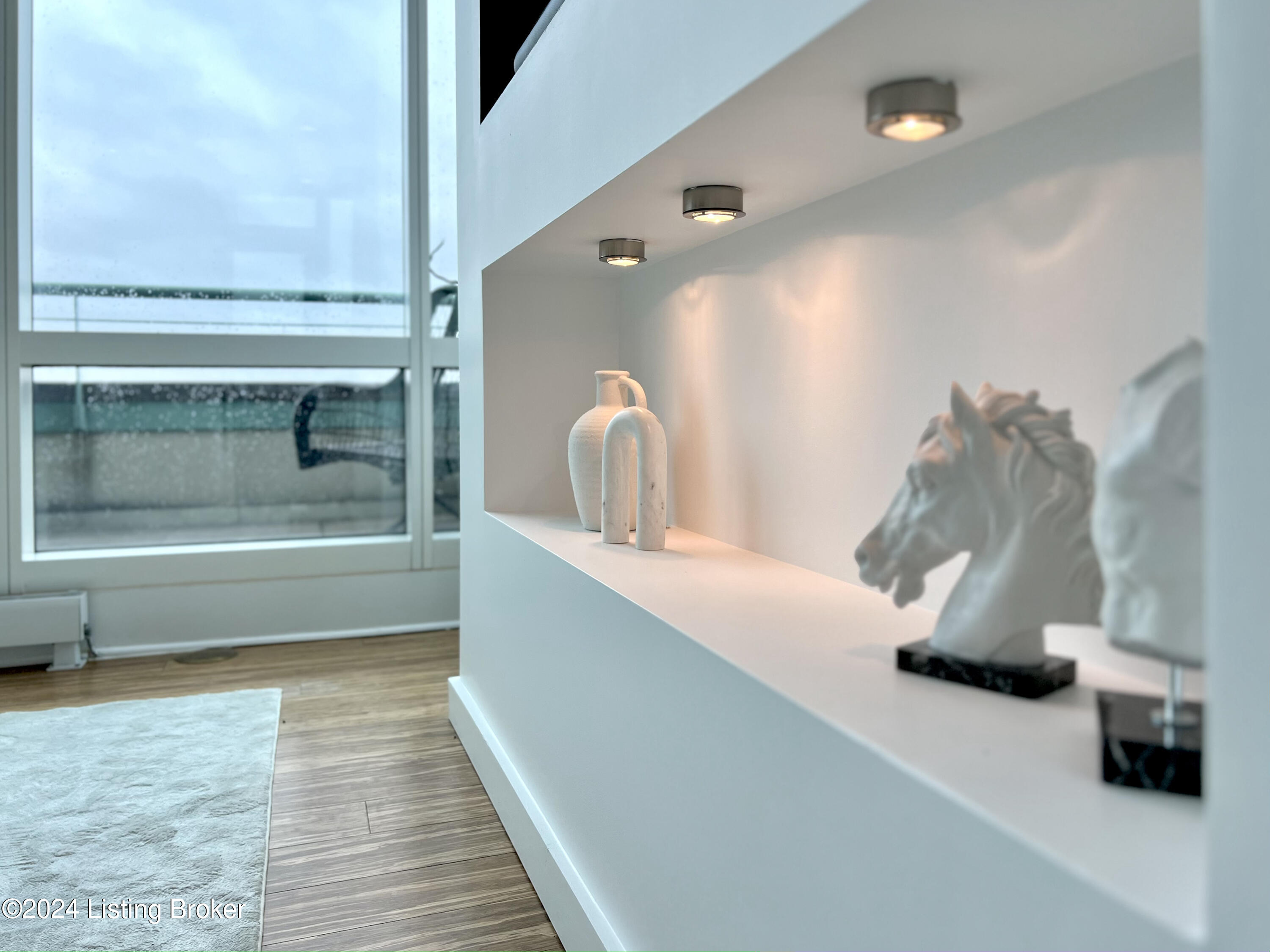 222 E Witherspoon St, 1103