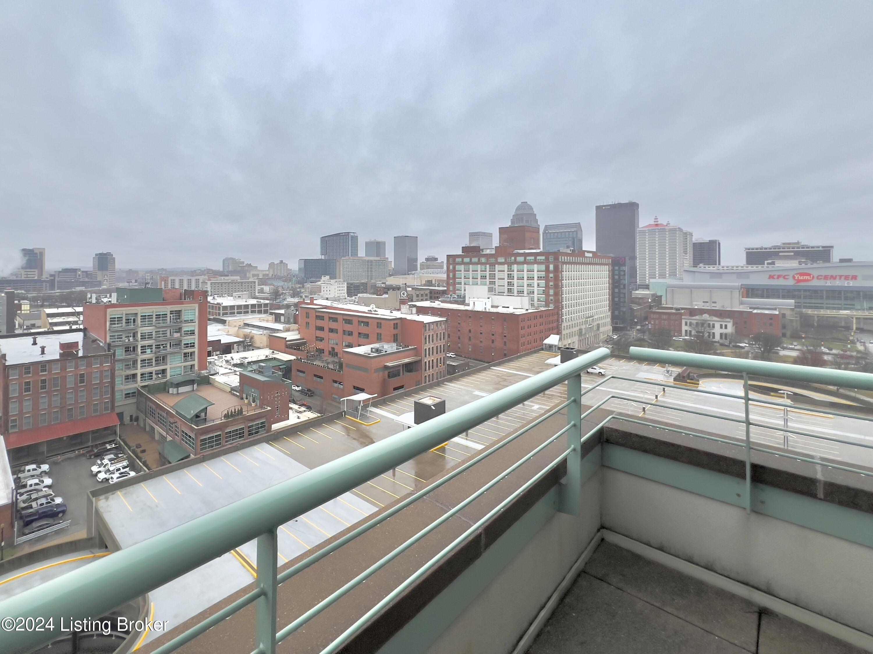 222 E Witherspoon St, 1103