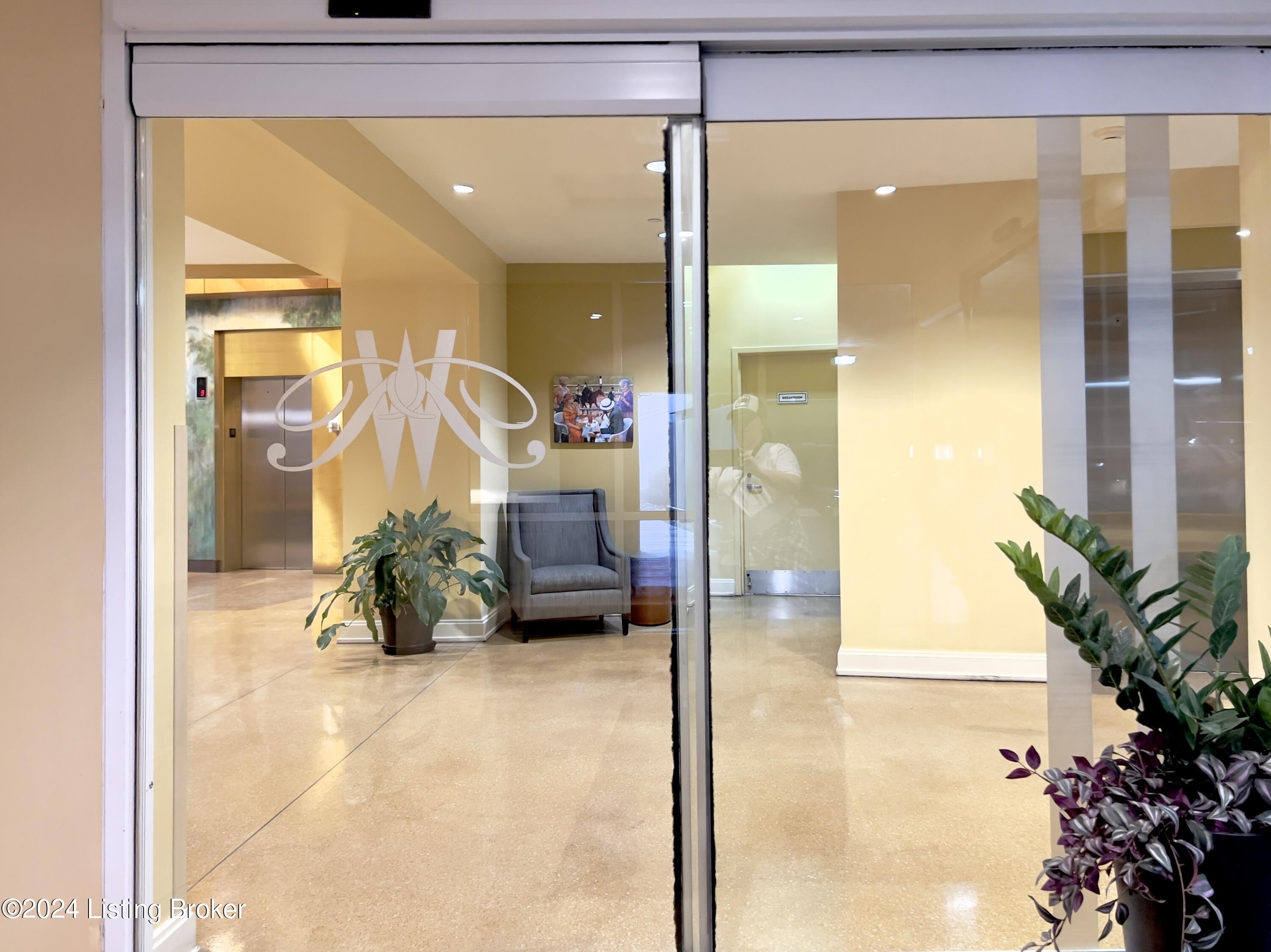 222 E Witherspoon St, 1103