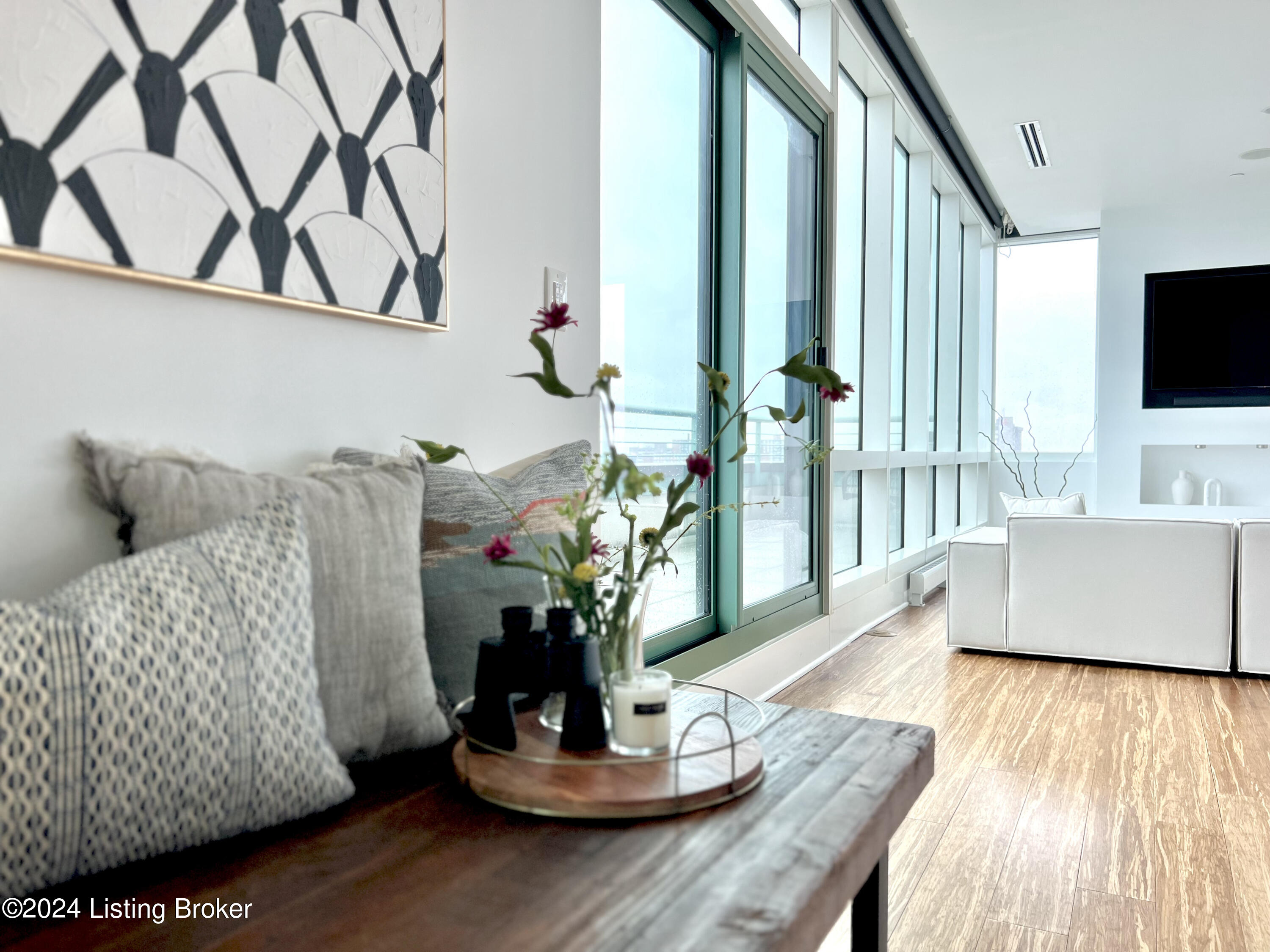 222 E Witherspoon St, 1103