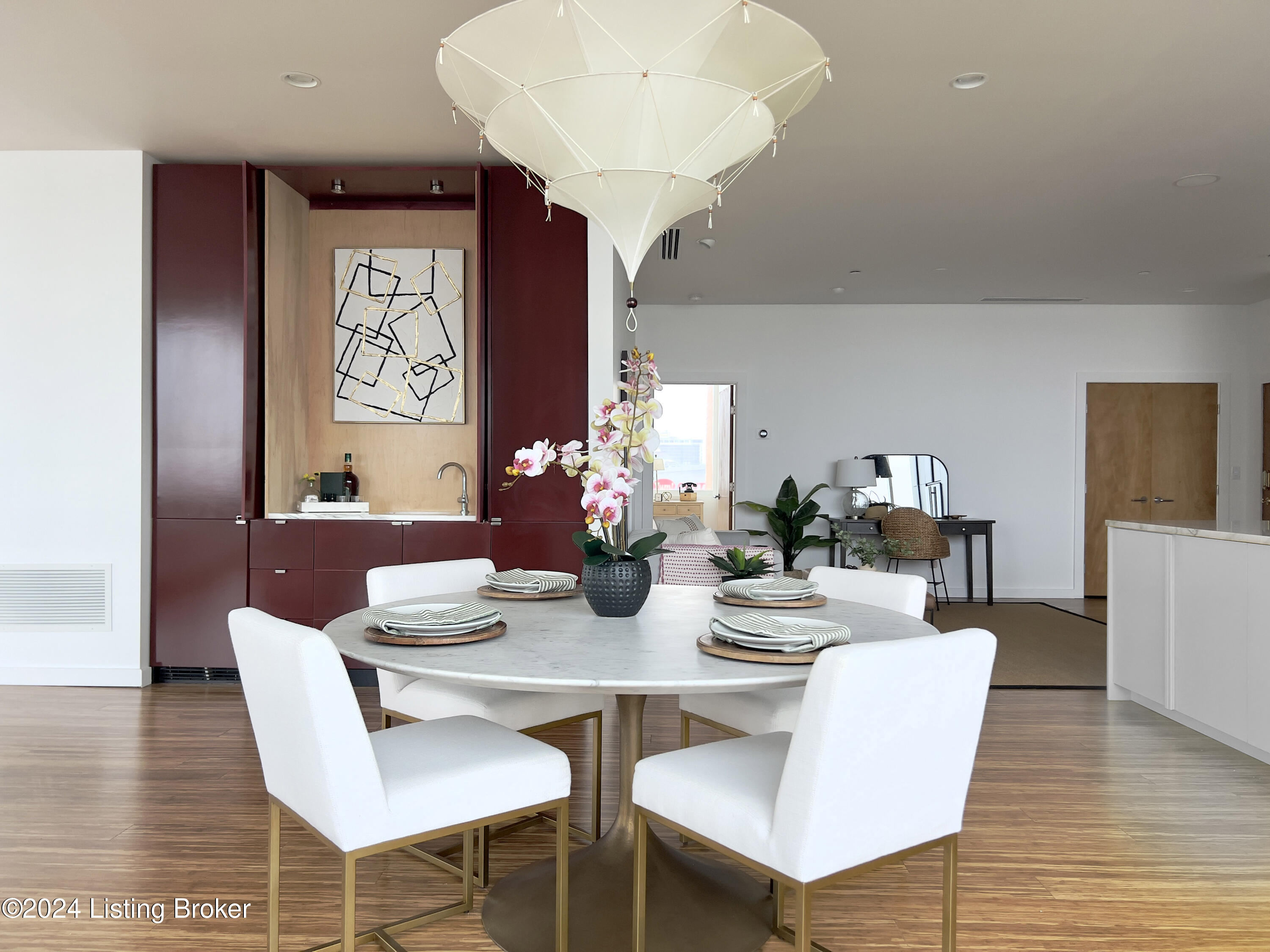222 E Witherspoon St, 1103