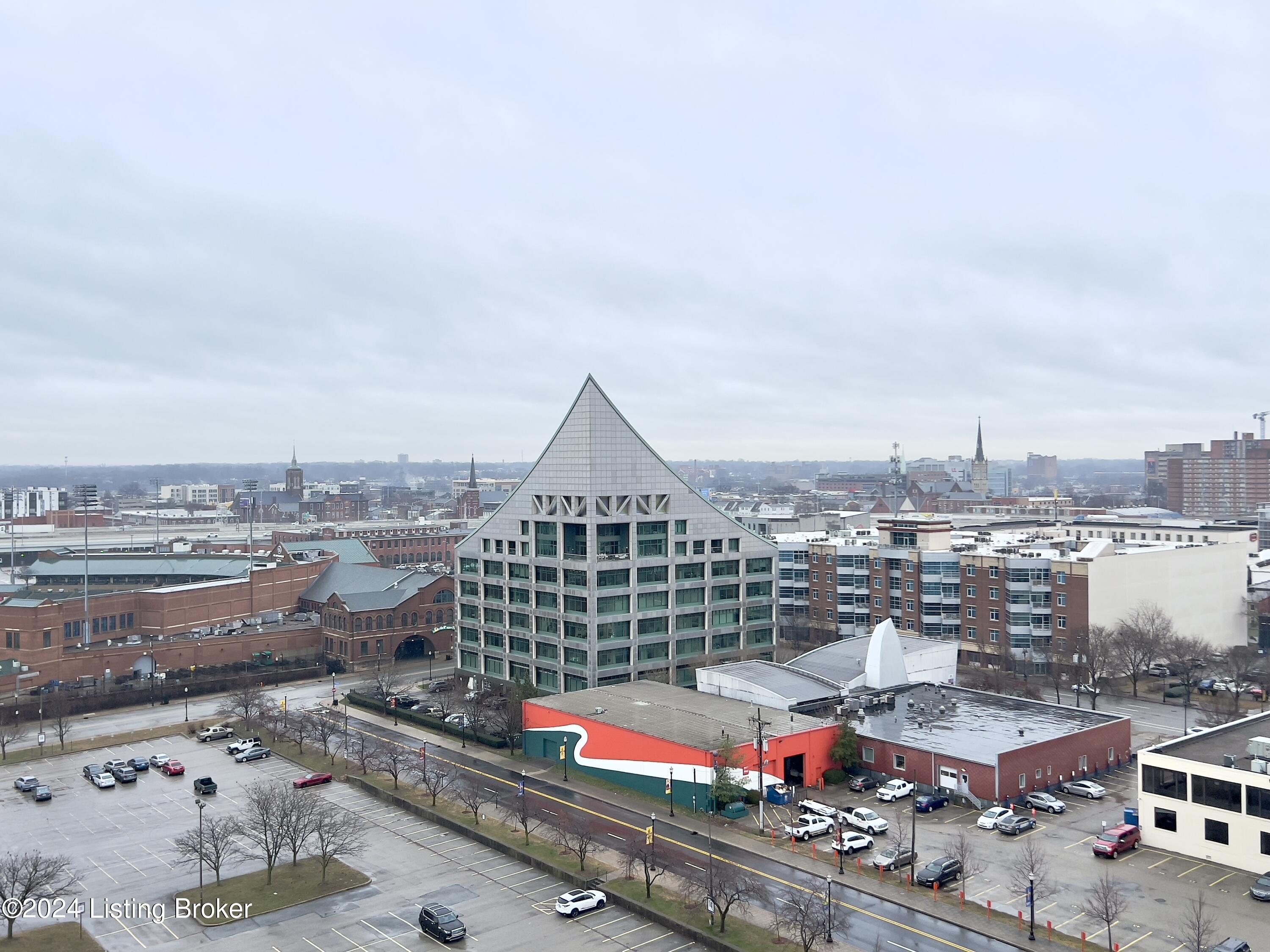 222 E Witherspoon St, 1103