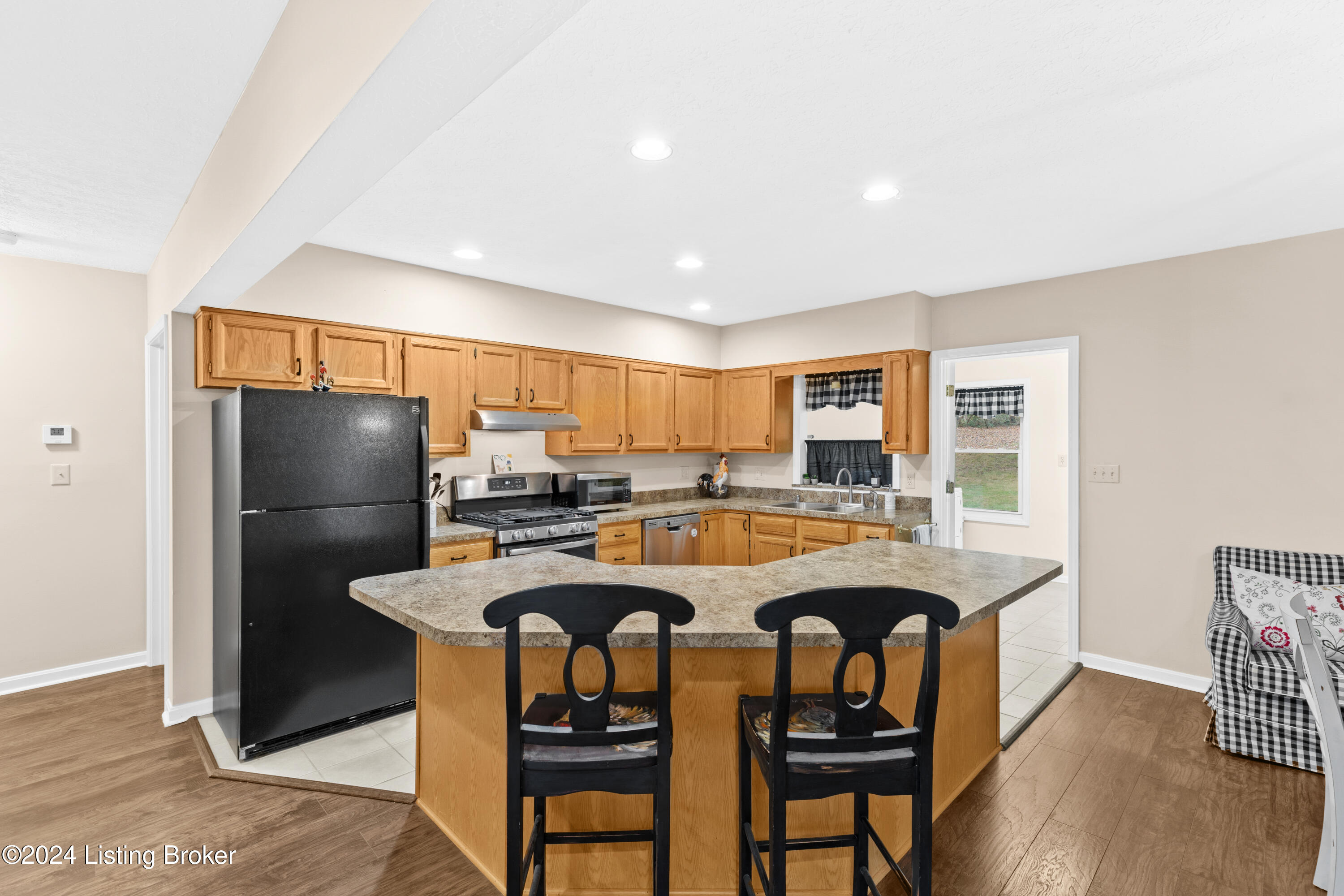 404 Cherry Ln