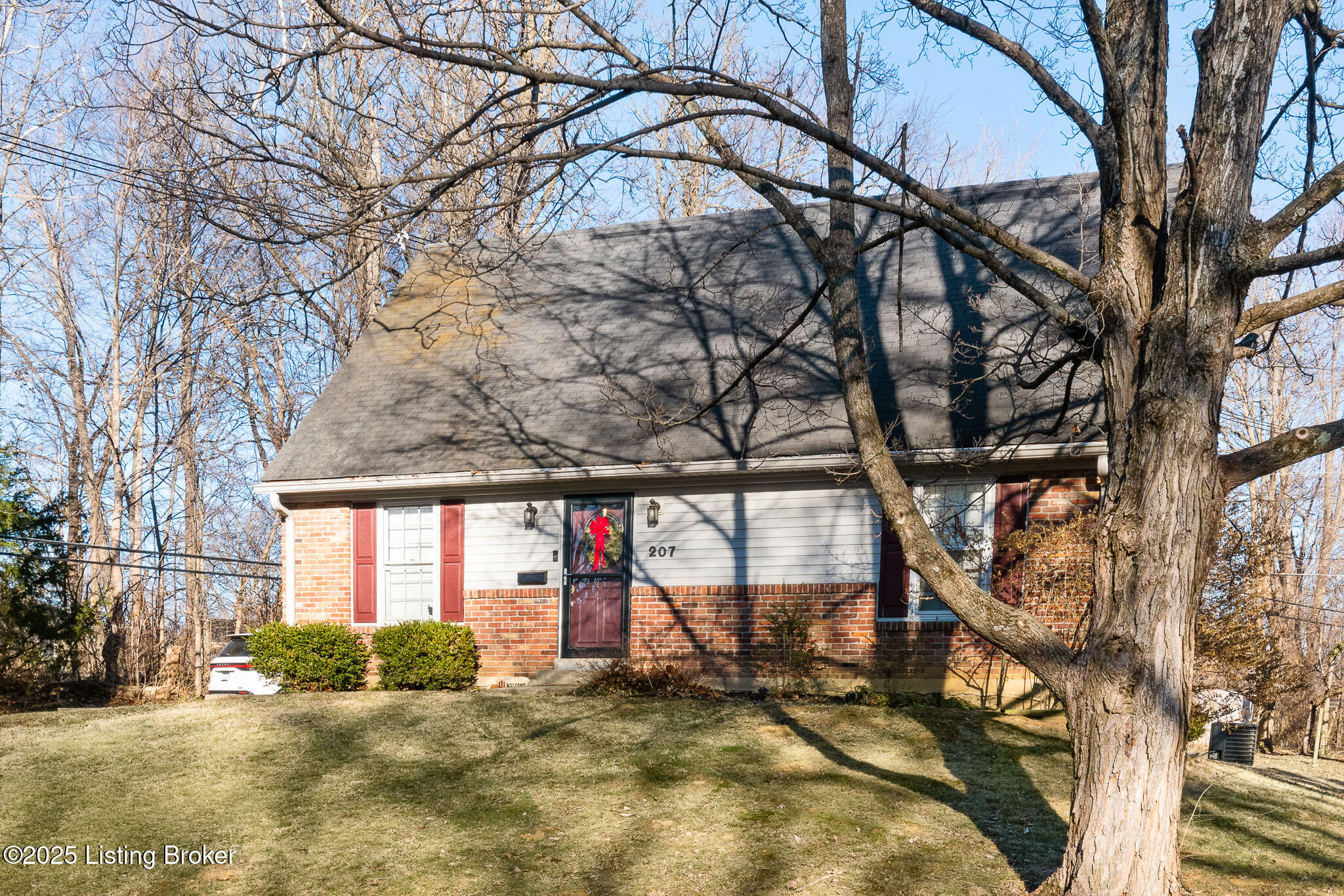 207 Westwood Dr