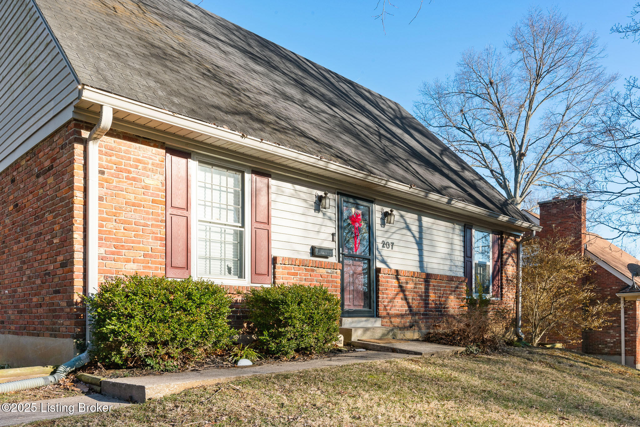 207 Westwood Dr