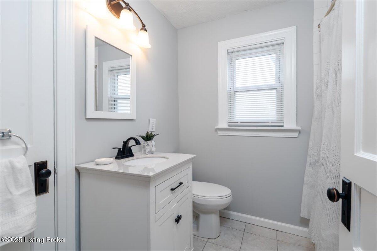 13207 Versatile Ave
