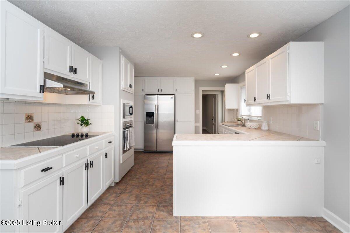 13207 Versatile Ave