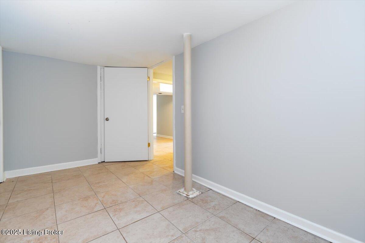 13207 Versatile Ave