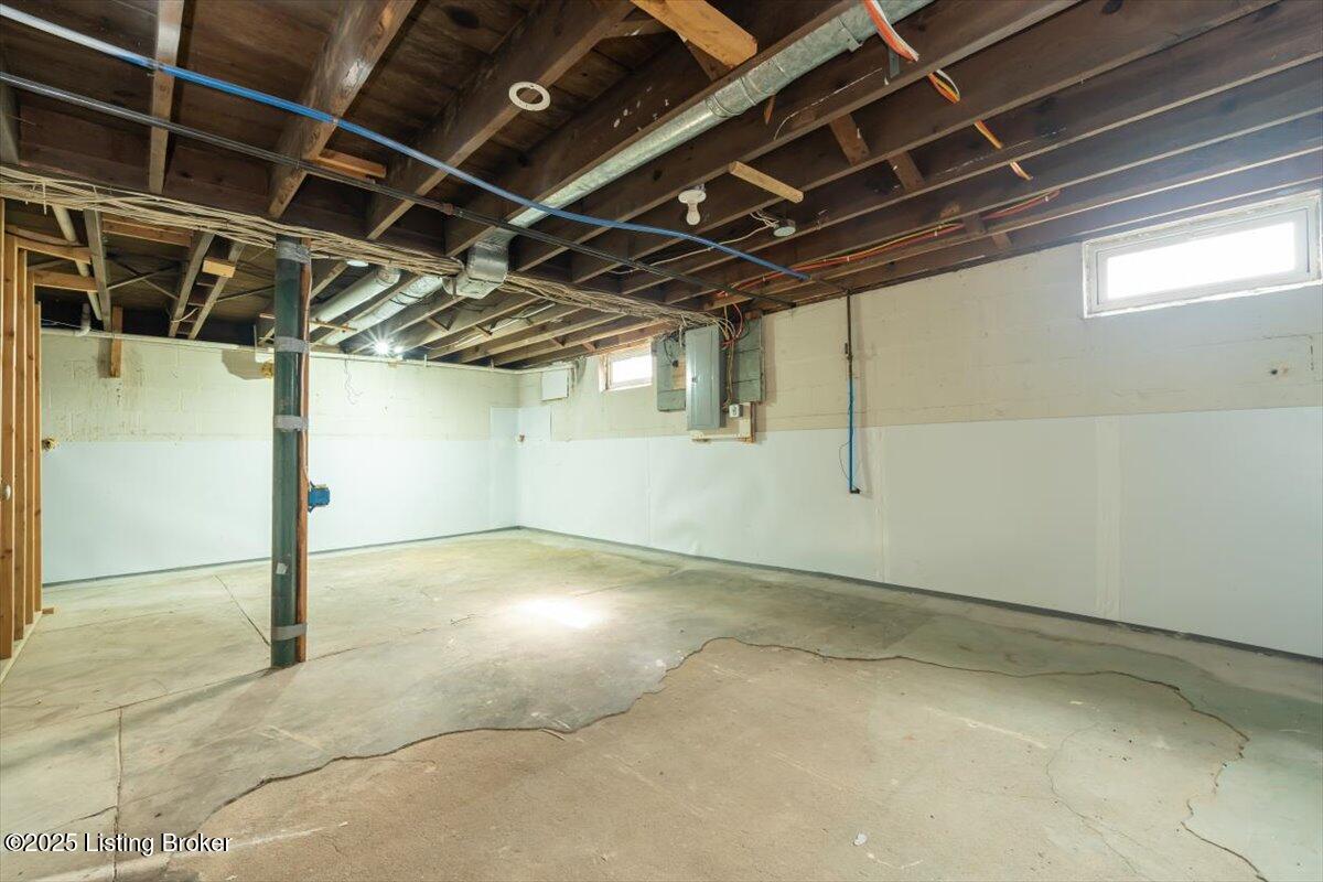 13207 Versatile Ave