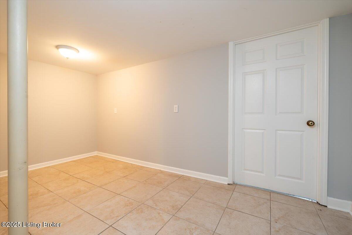 13207 Versatile Ave