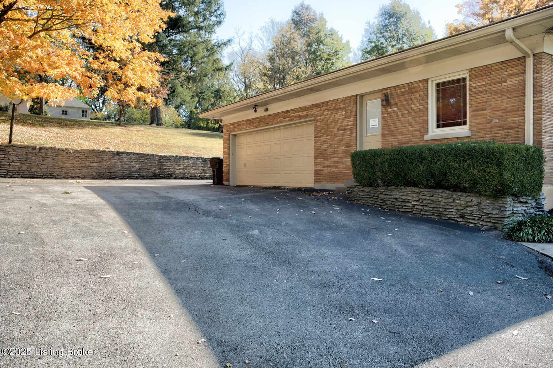3605 Ten Broeck Way