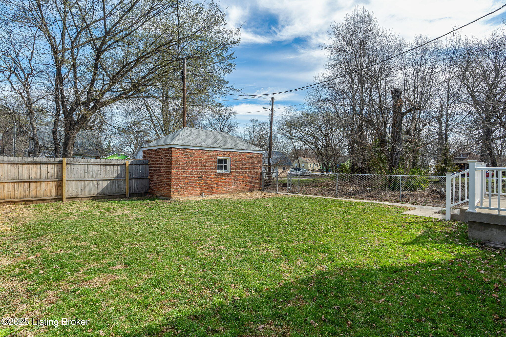 4407 Jewell Ave