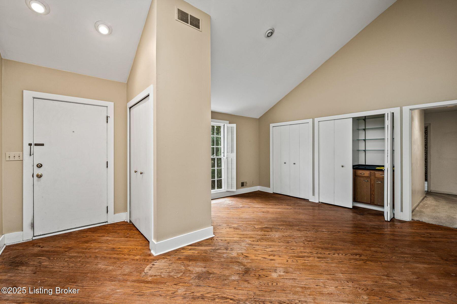 7823 Wolf Pen Branch Rd