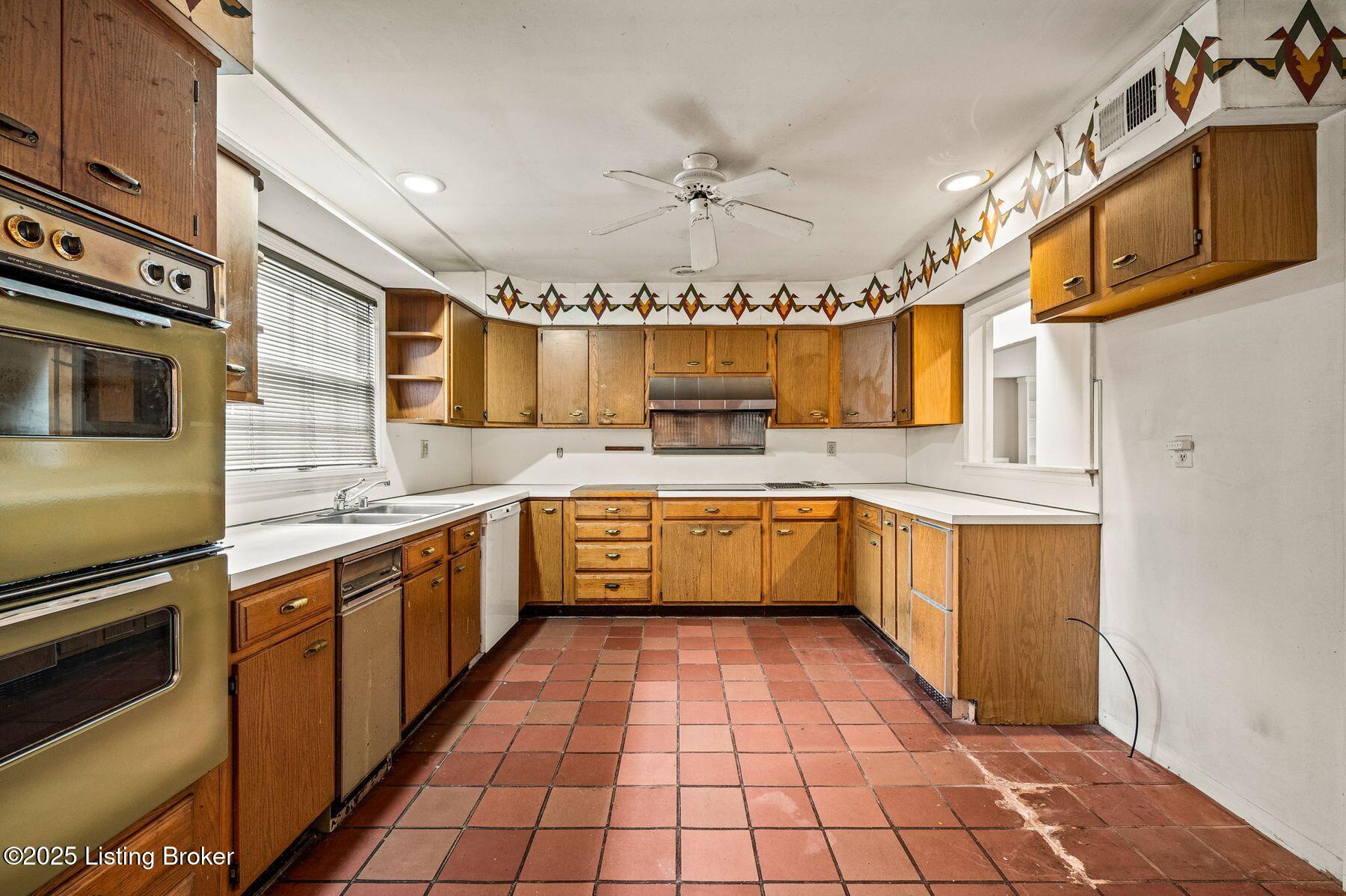 7823 Wolf Pen Branch Rd