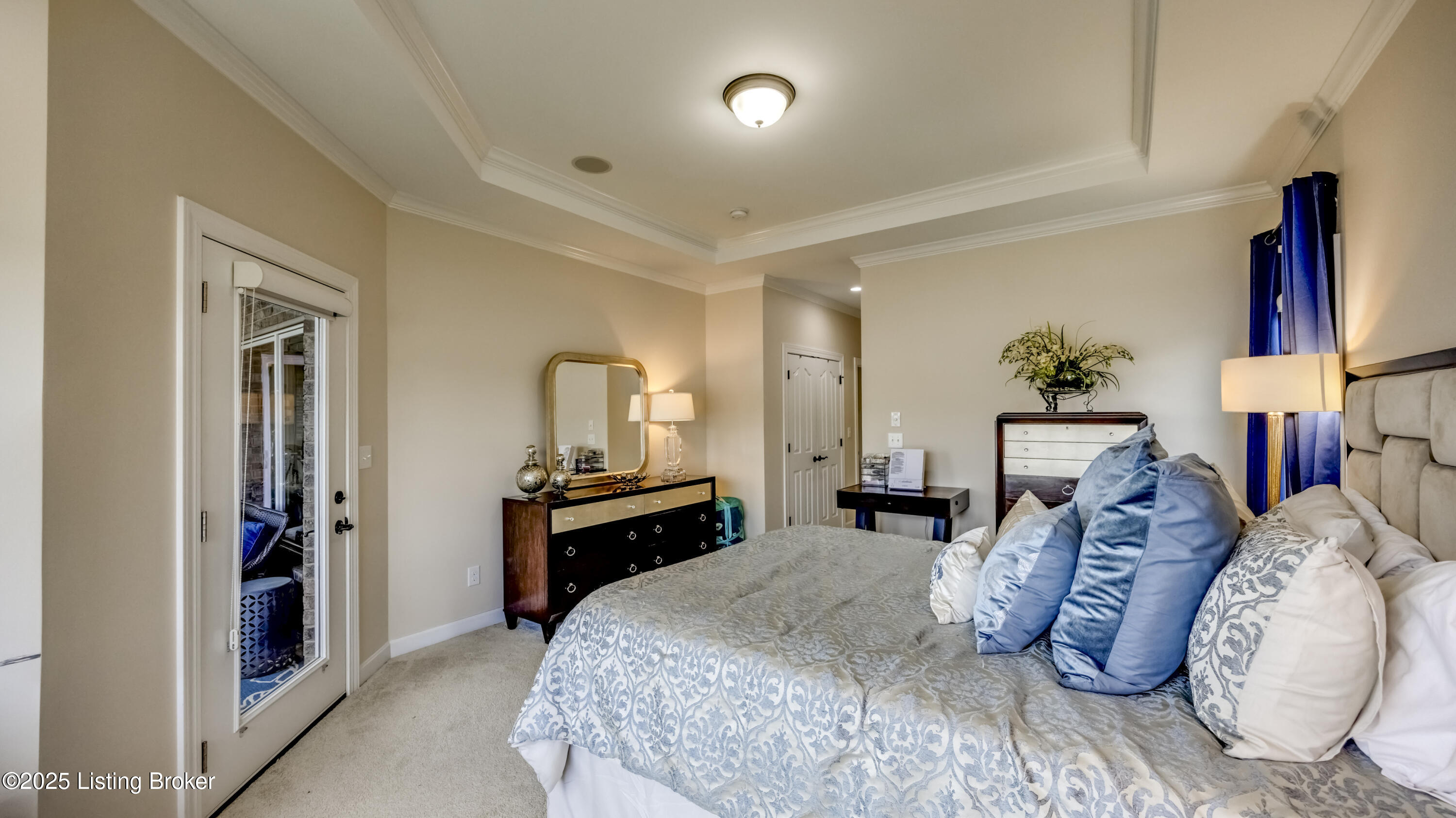 2005 River View Ct