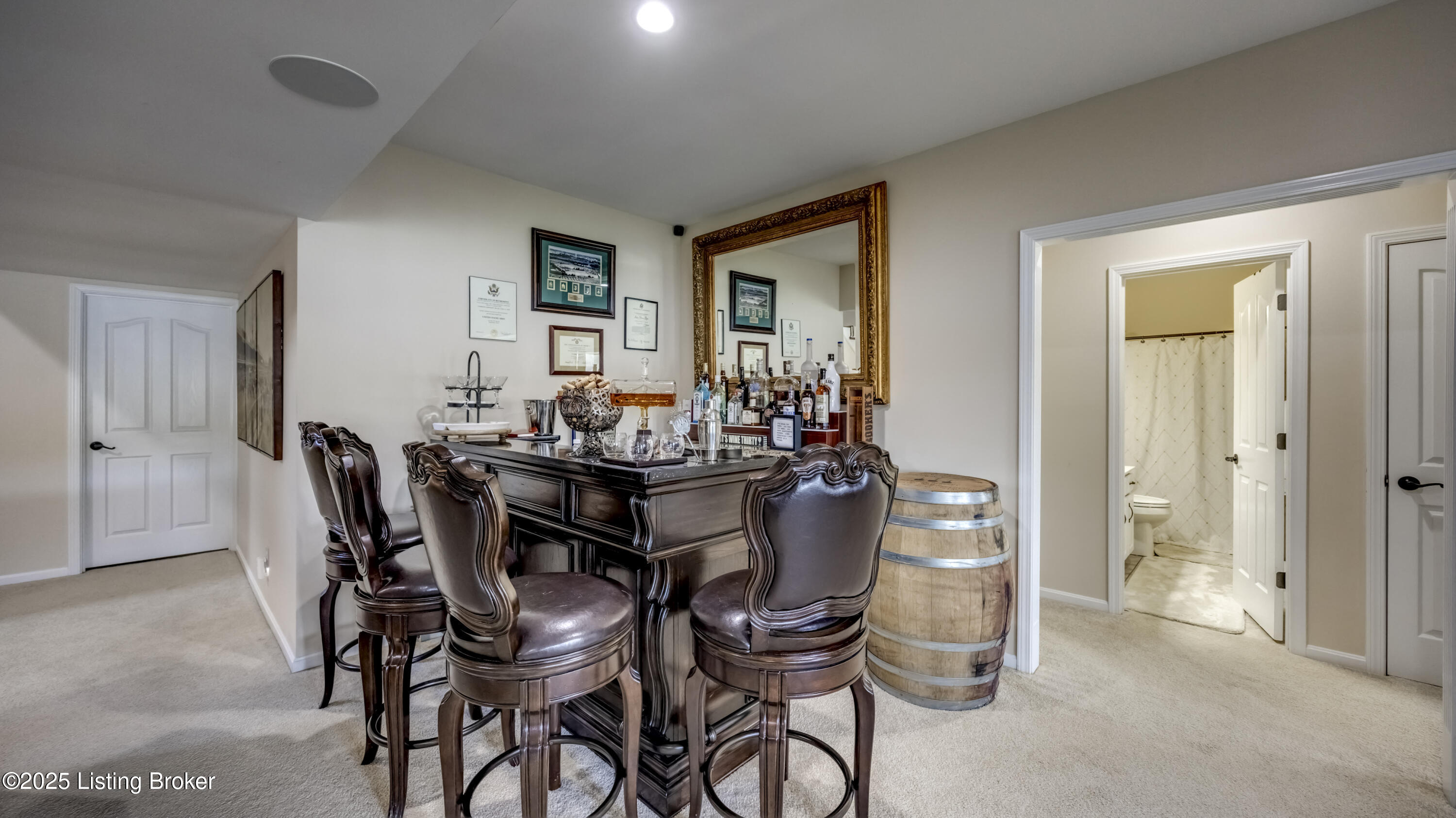 2005 River View Ct
