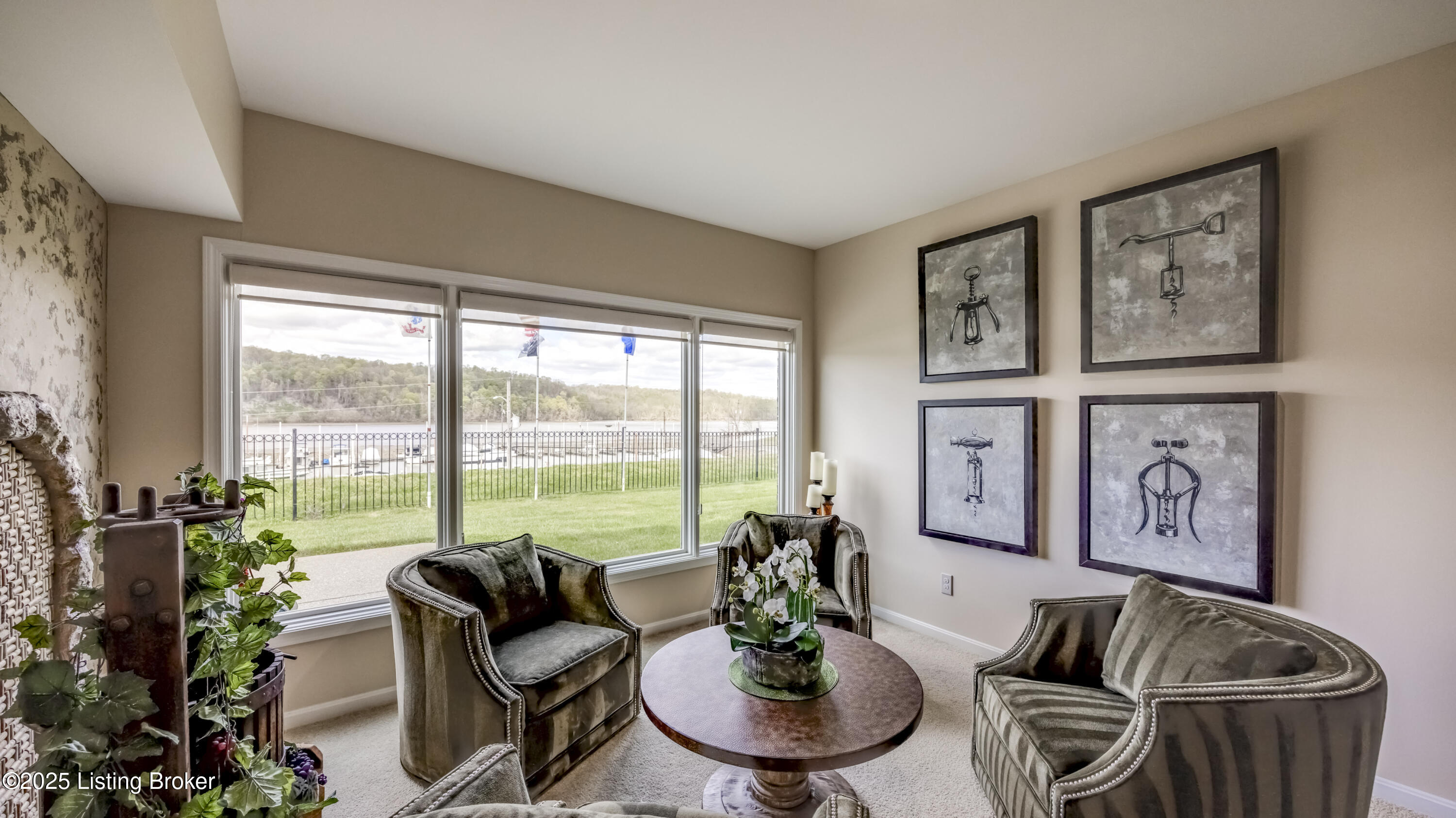 2005 River View Ct