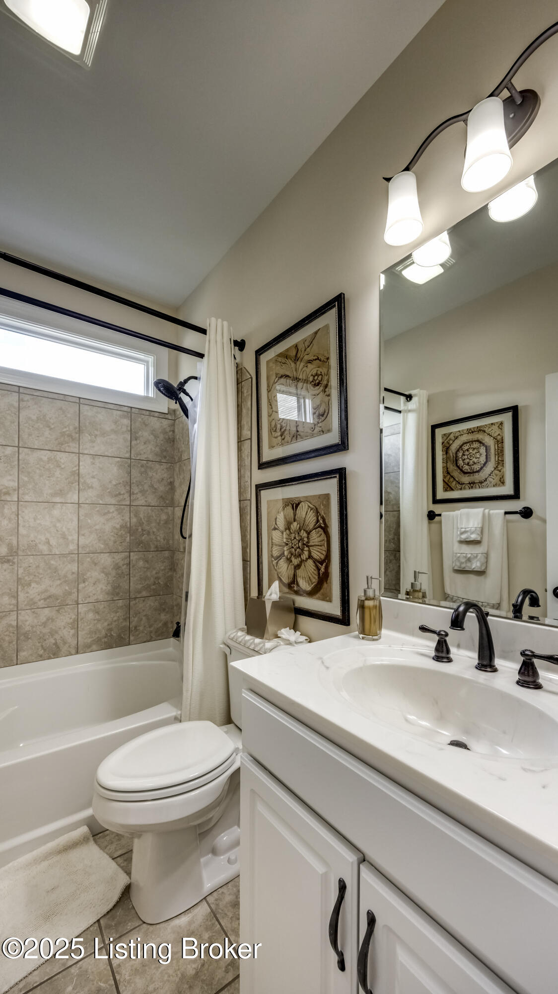 2005 River View Ct