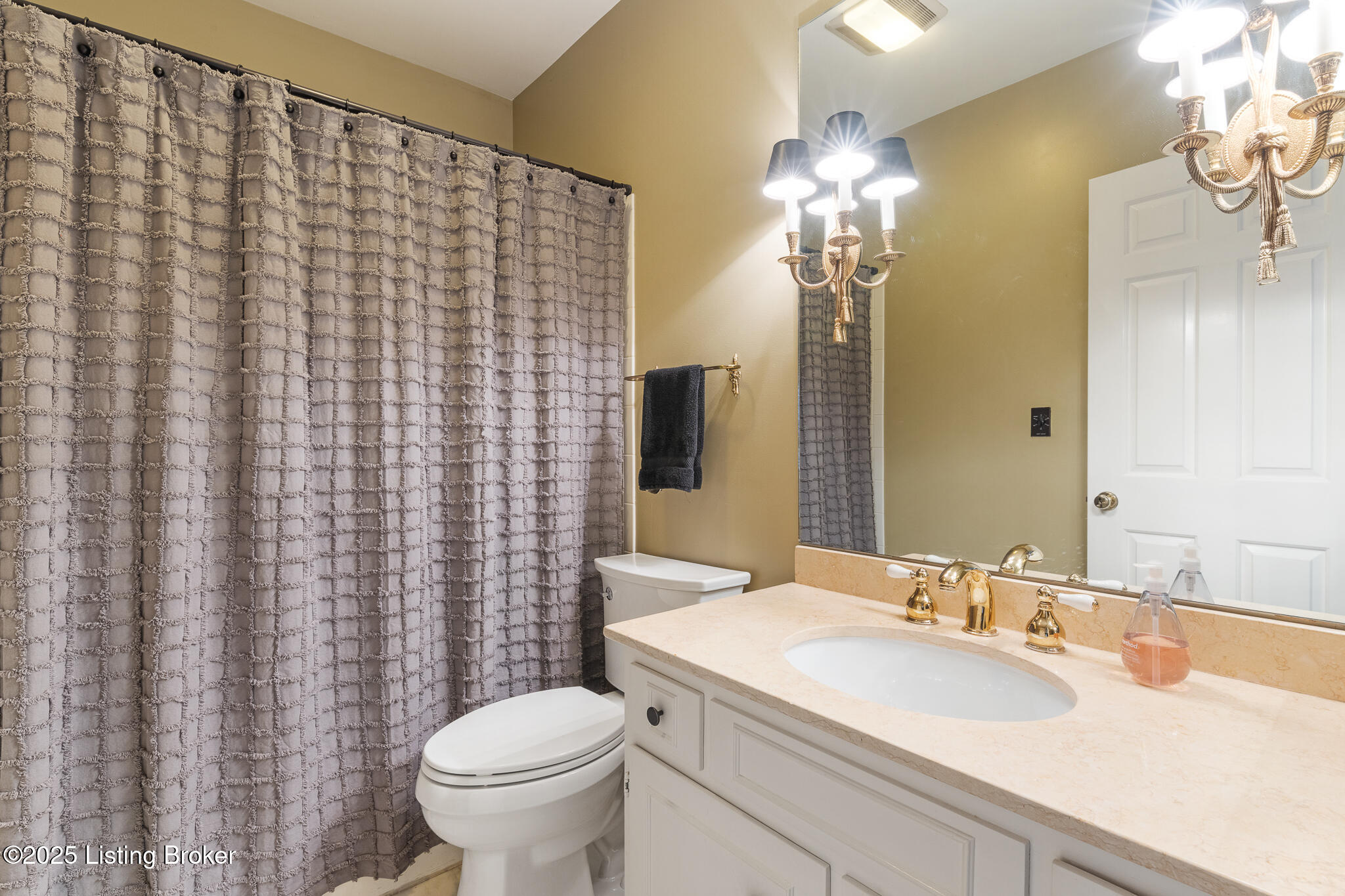 5209 Indian Woods Ct