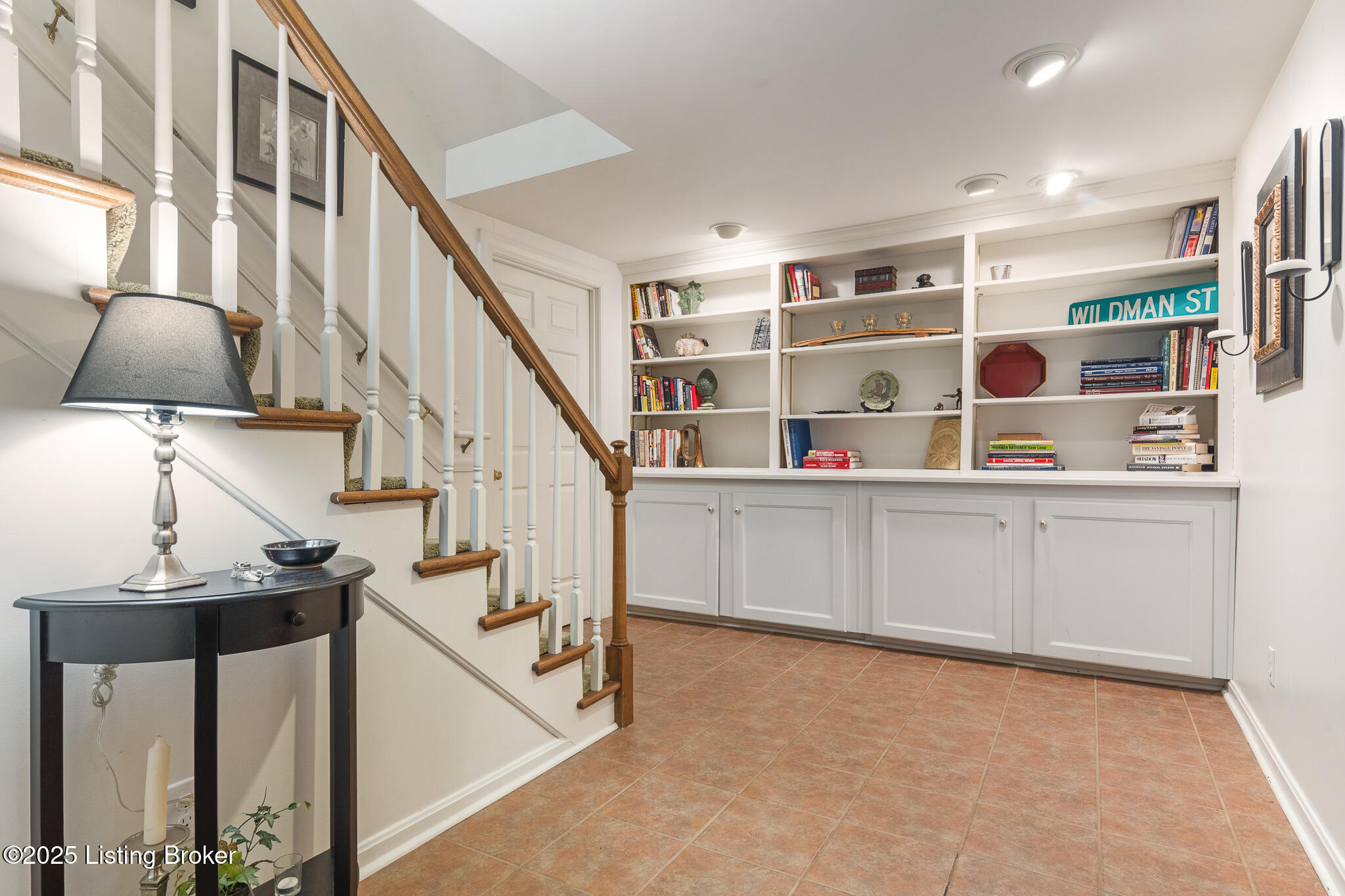5209 Indian Woods Ct