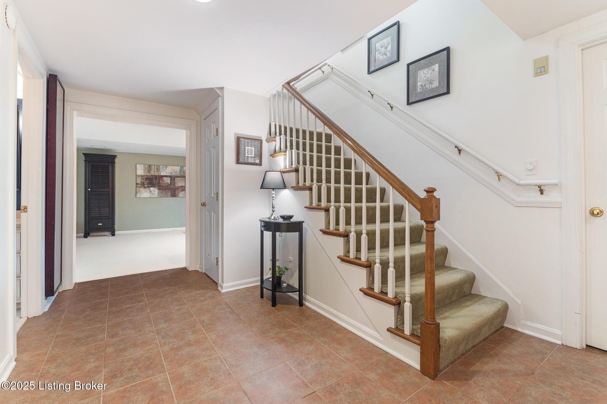 5209 Indian Woods Ct