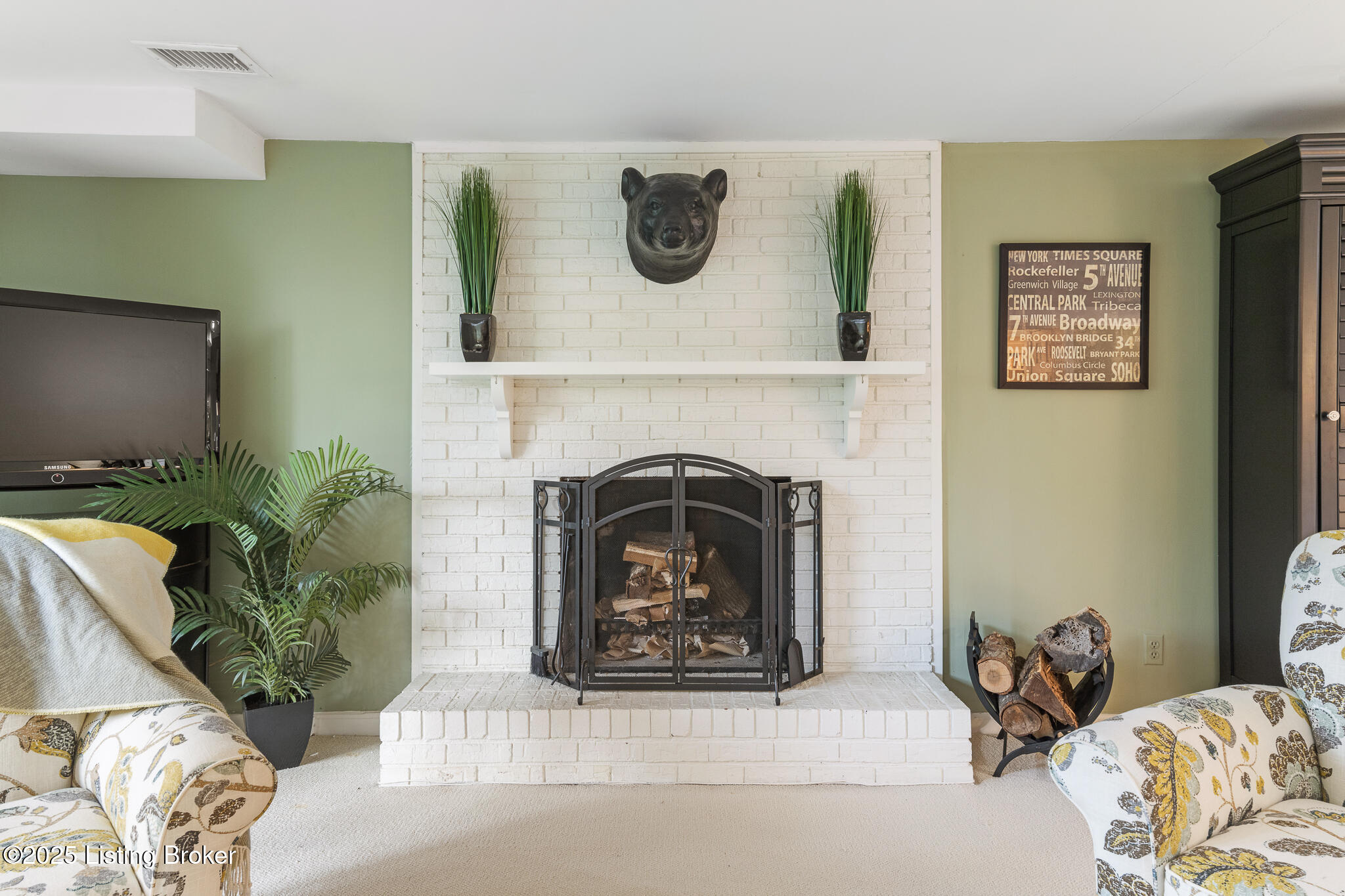 5209 Indian Woods Ct