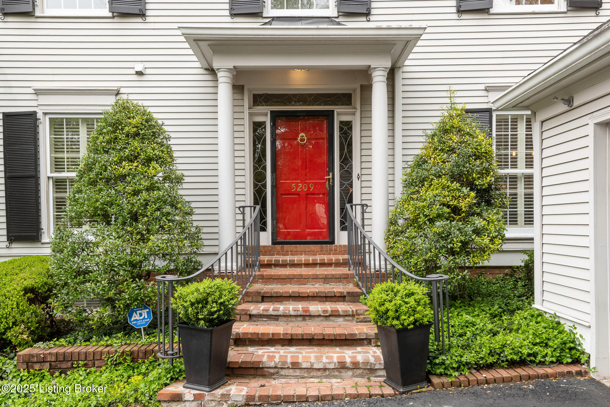 5209 Indian Woods Ct