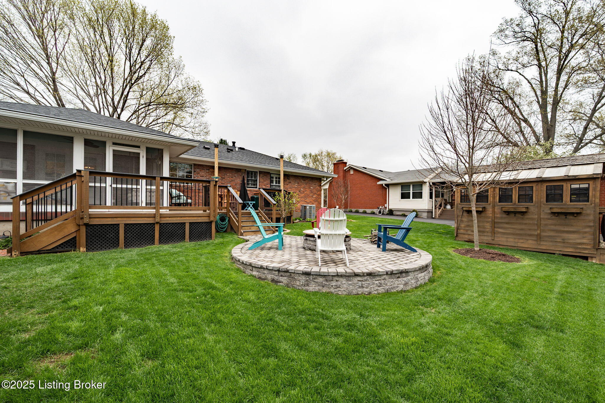 6810 Dartmoor Dr
