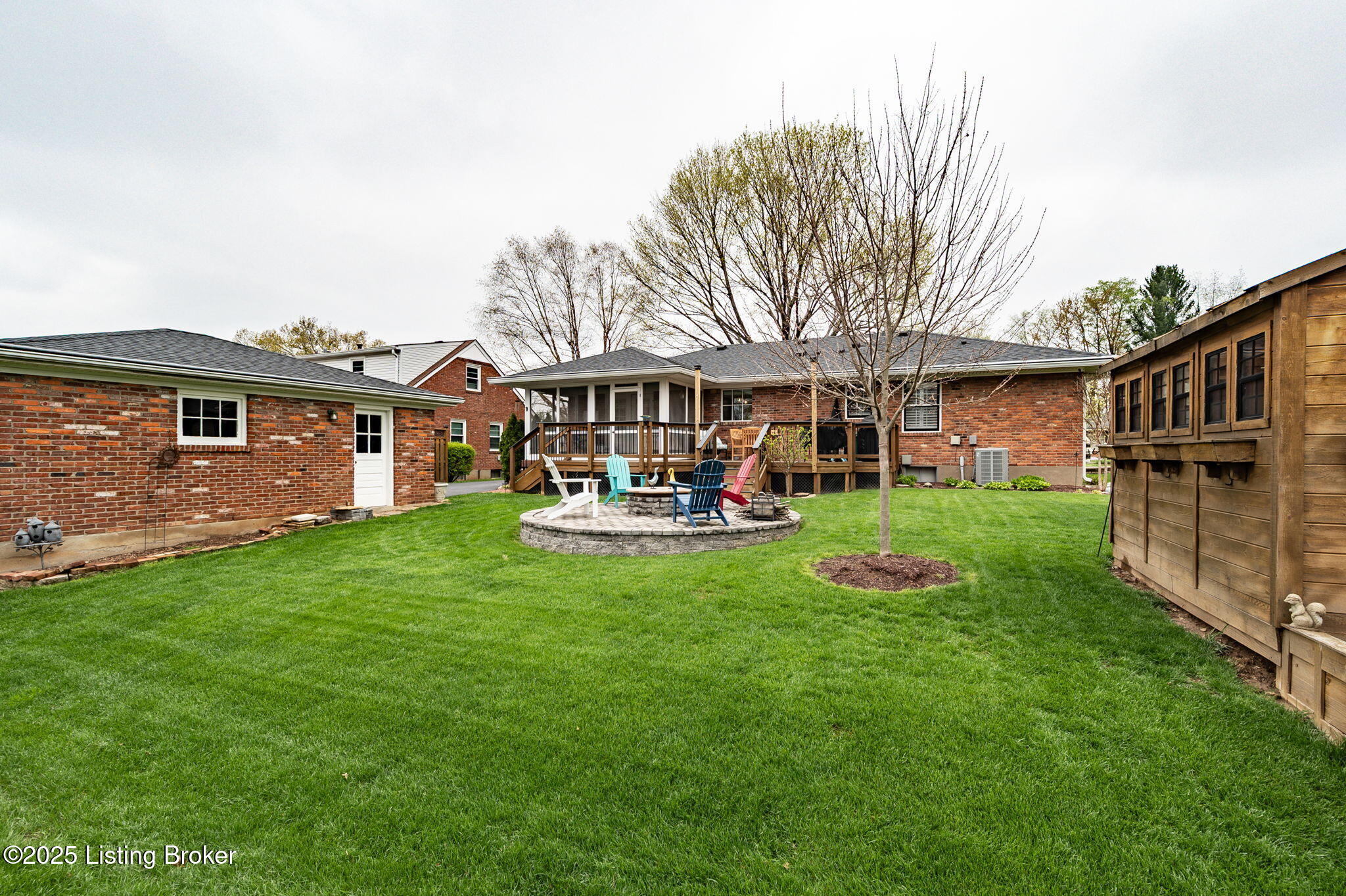 6810 Dartmoor Dr
