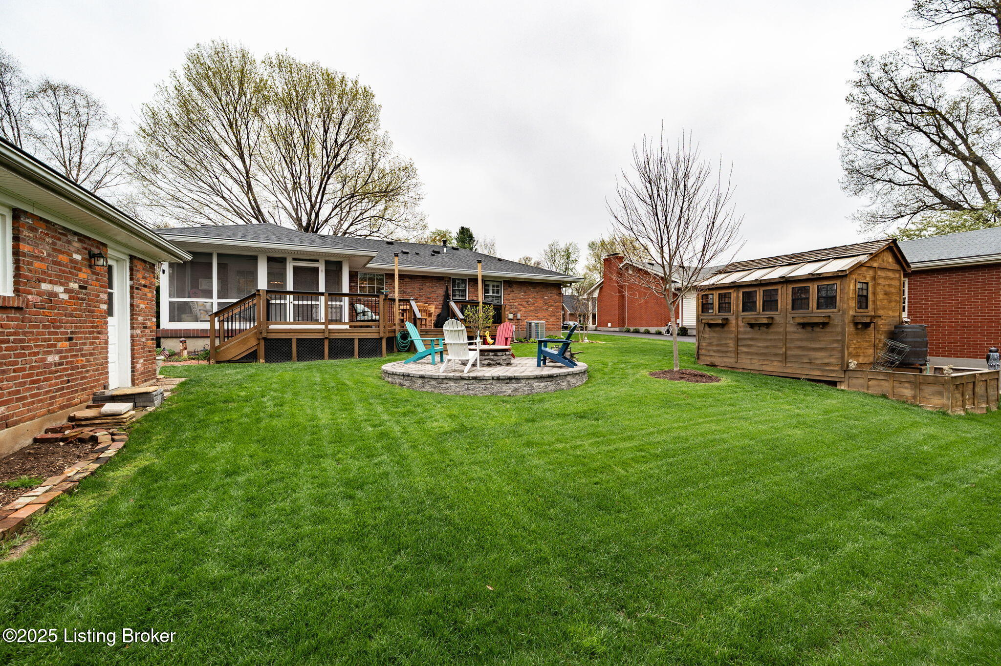 6810 Dartmoor Dr