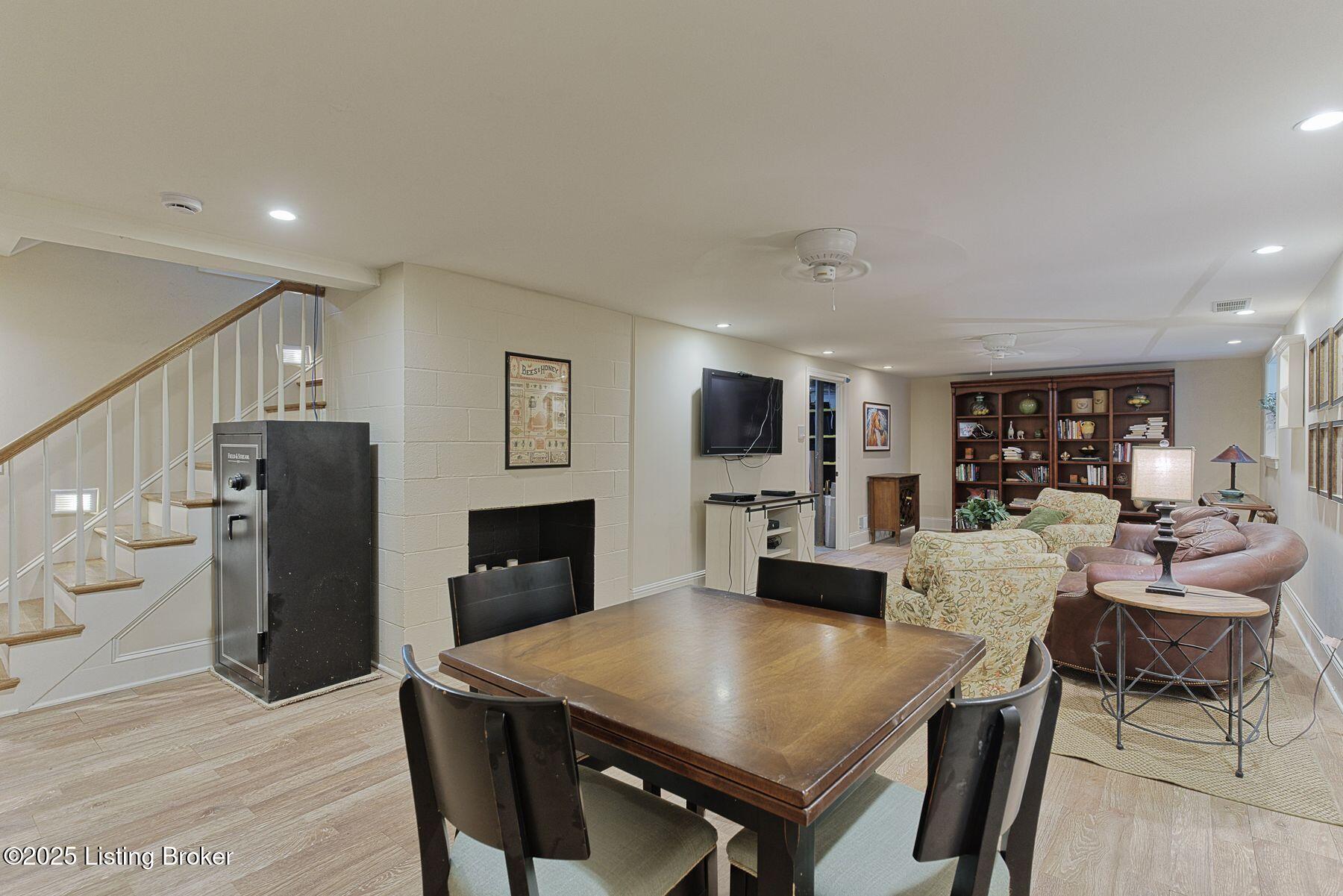 801 Shady Ln