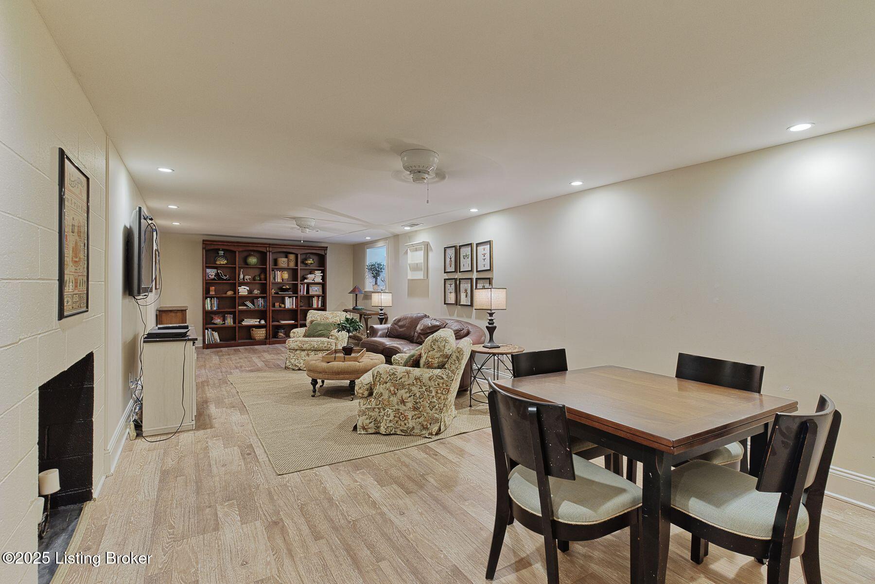 801 Shady Ln
