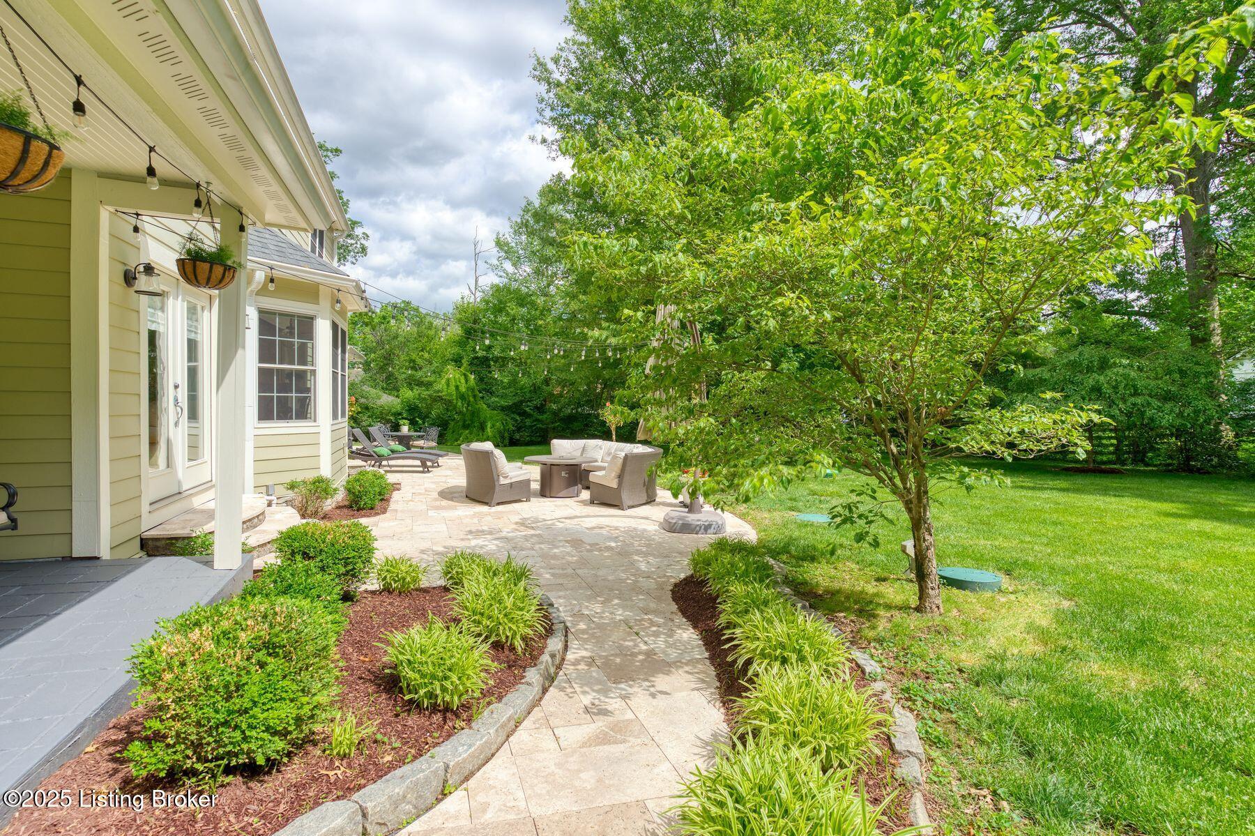 801 Shady Ln