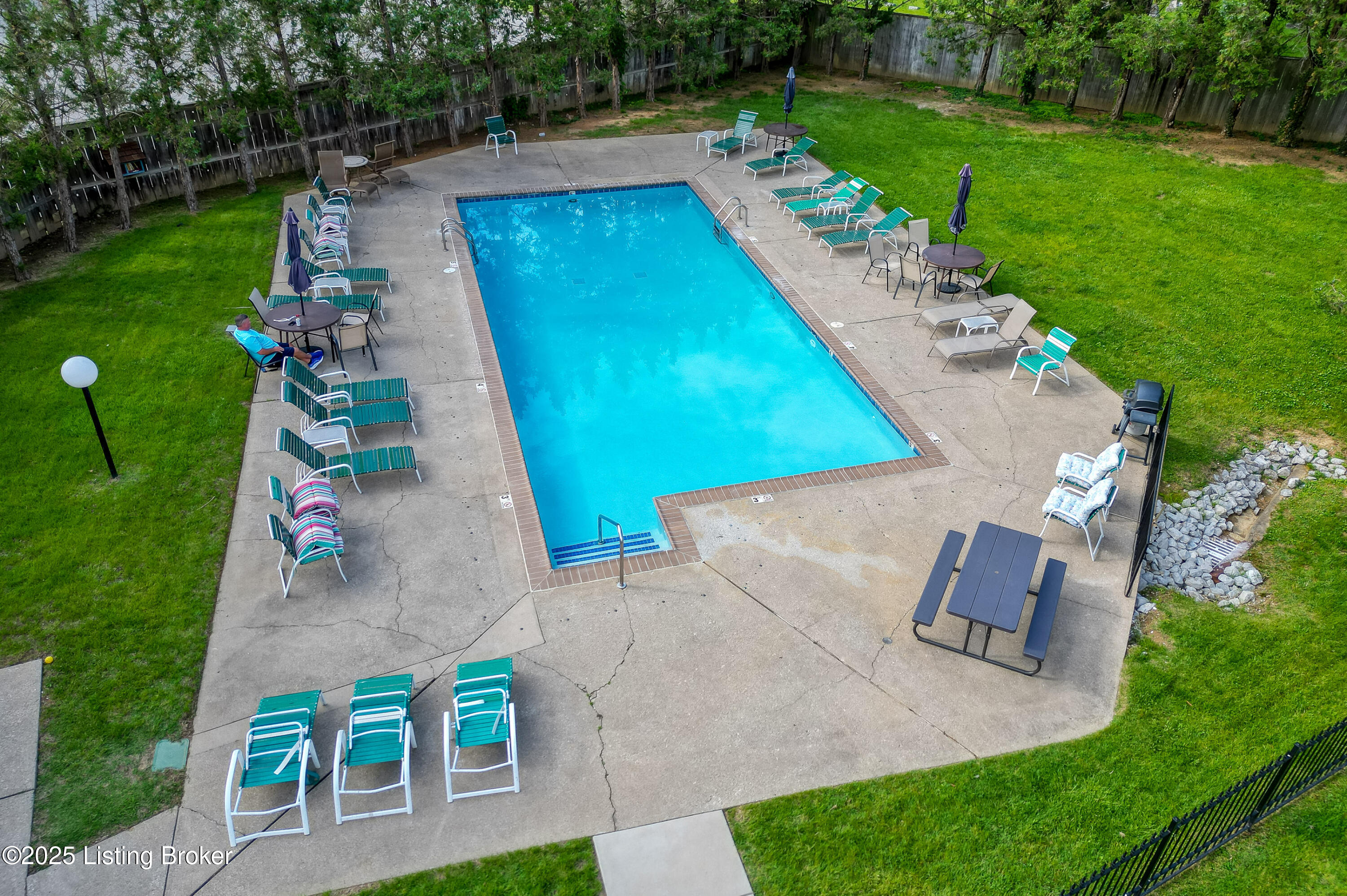 1267 Parkway Gardens Ct, 99