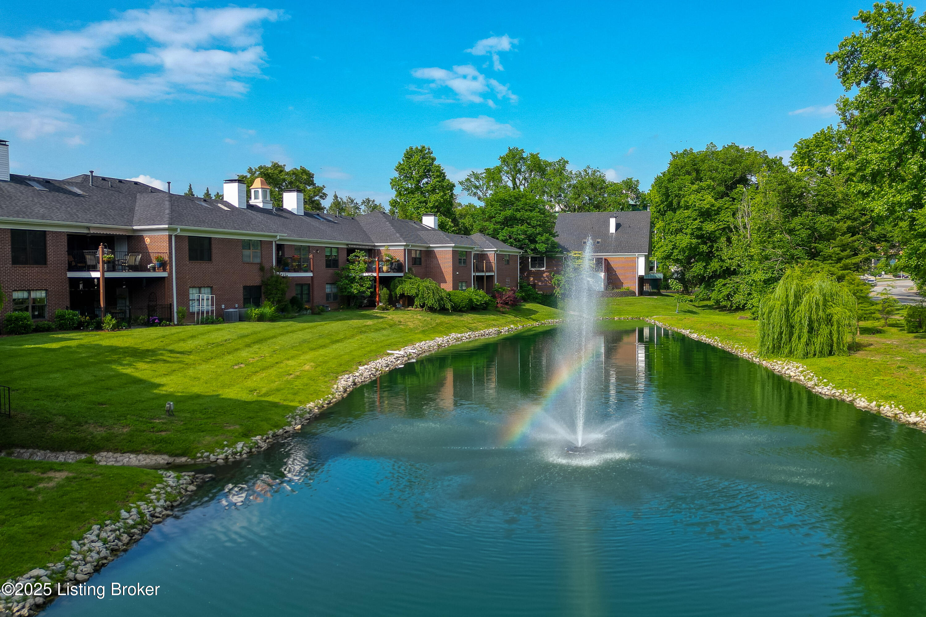 1267 Parkway Gardens Ct, 99