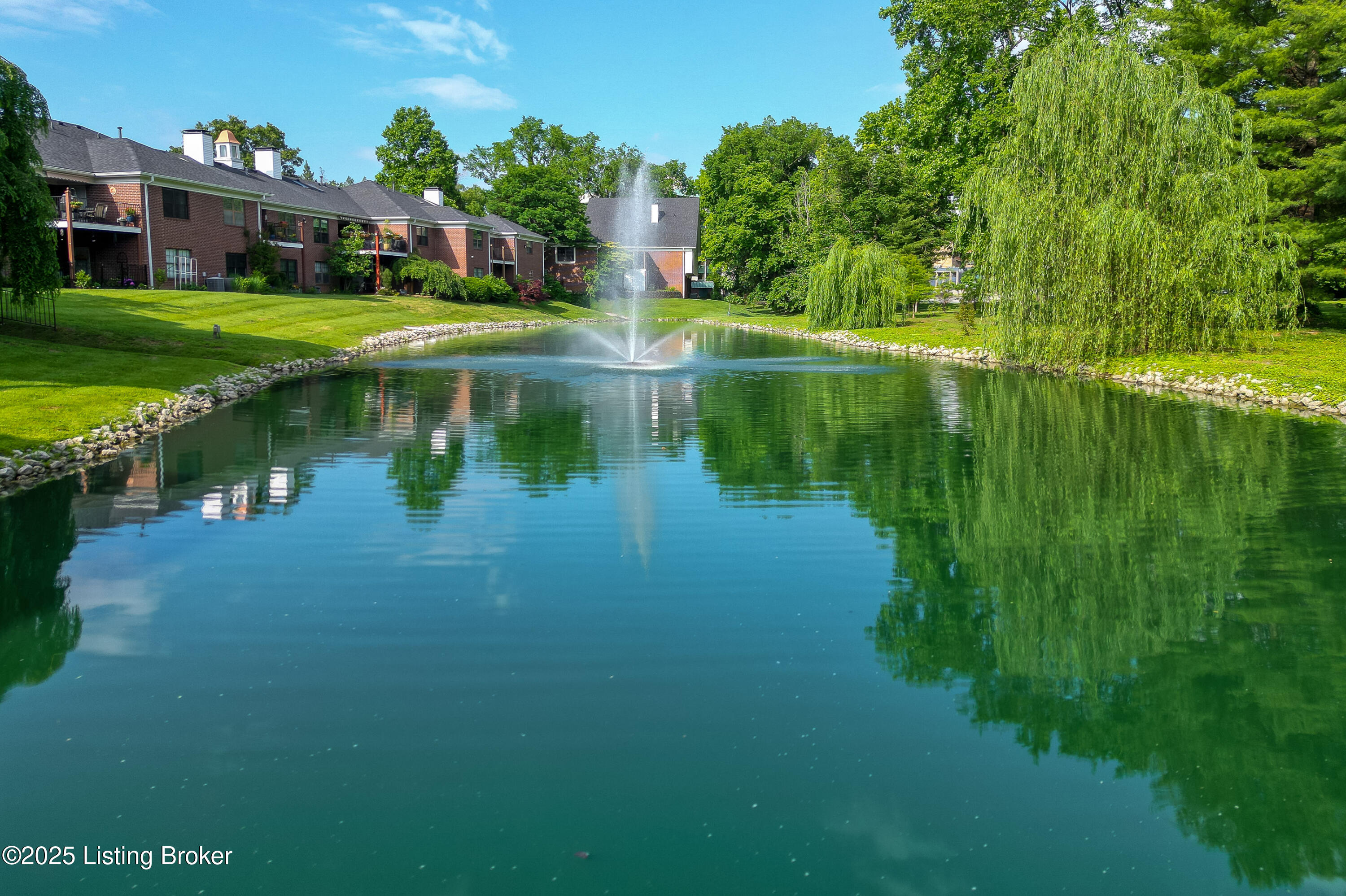 1267 Parkway Gardens Ct, 99