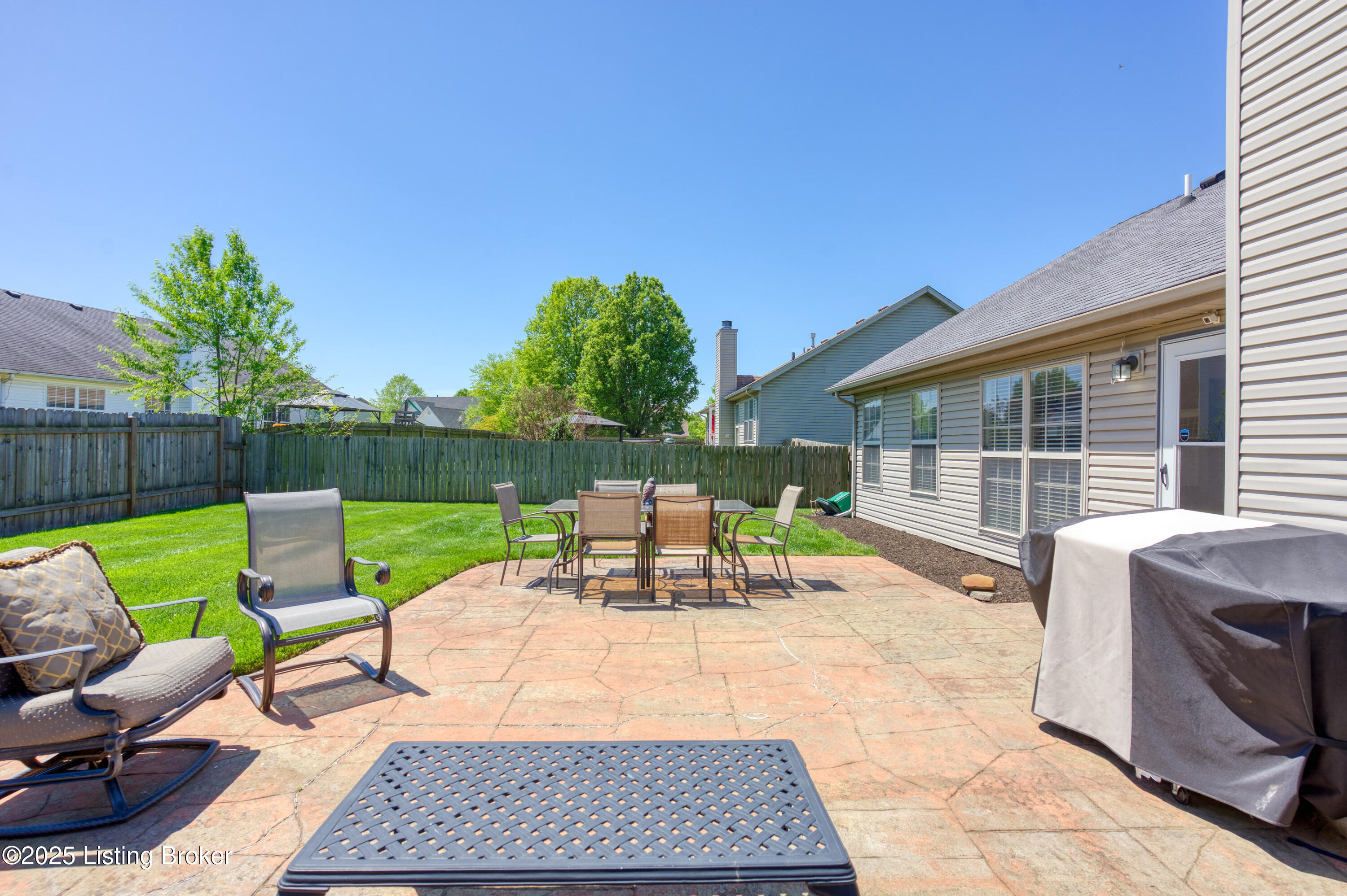 9402 Harlow Ct
