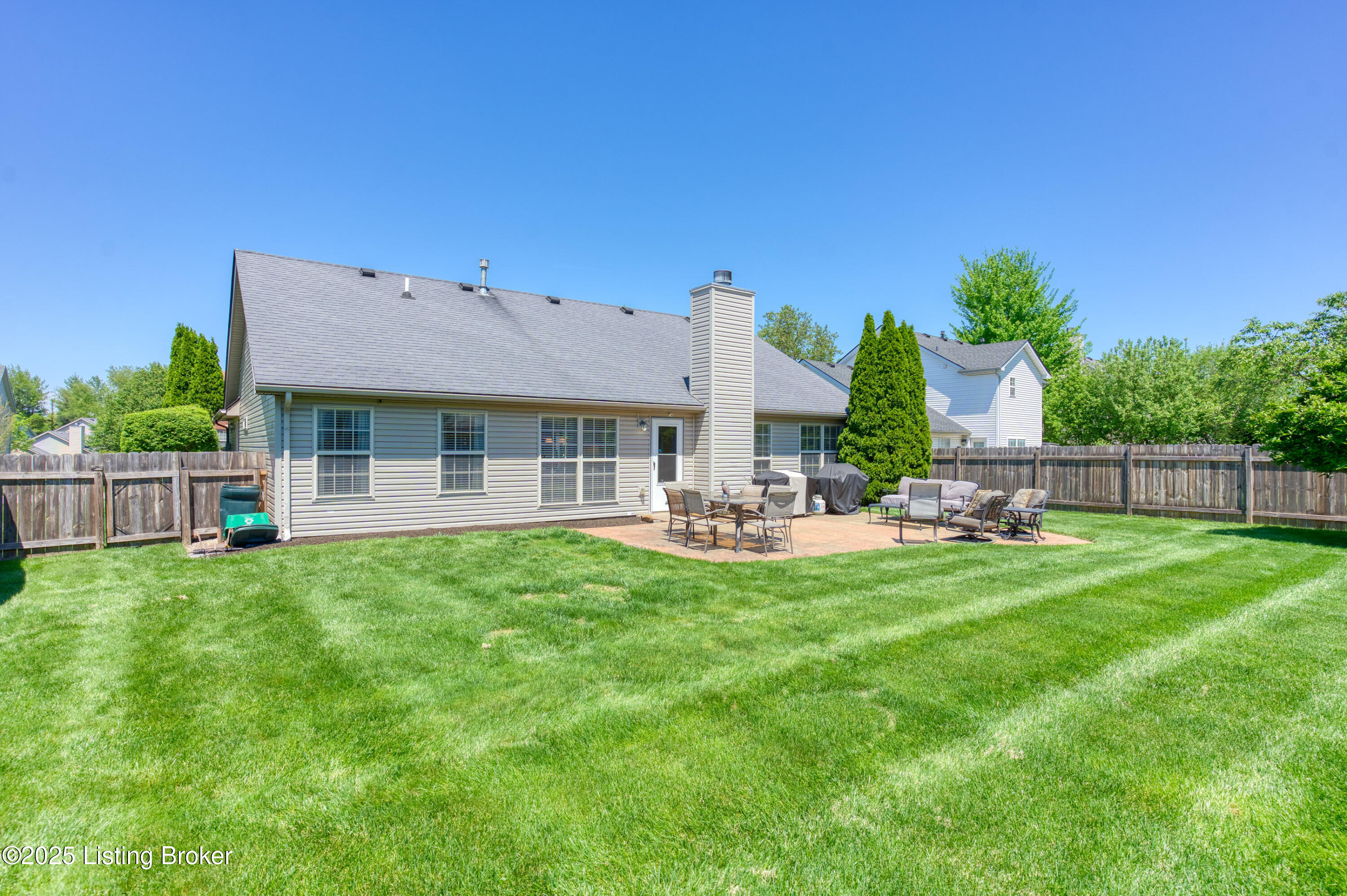 9402 Harlow Ct