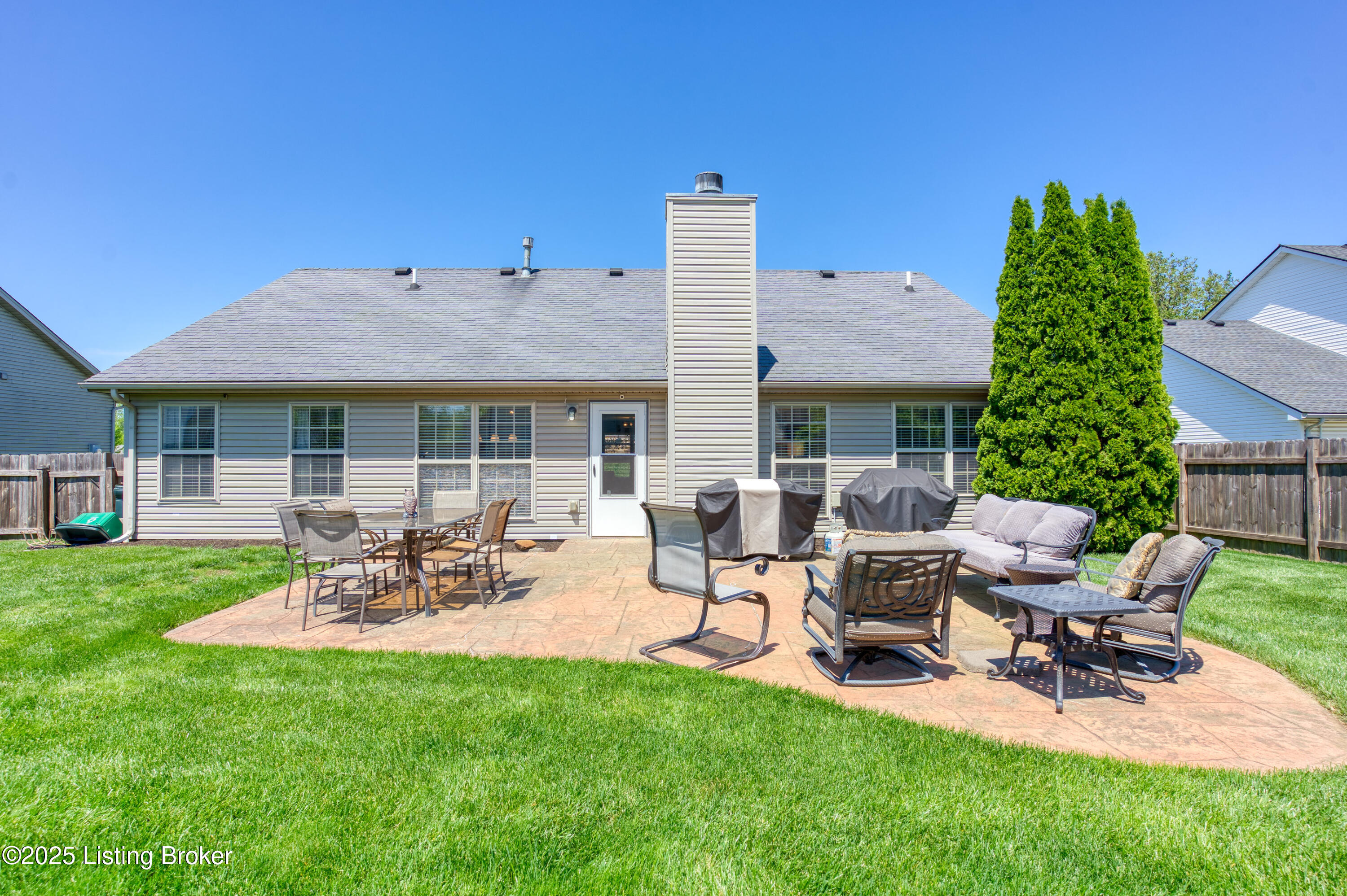 9402 Harlow Ct