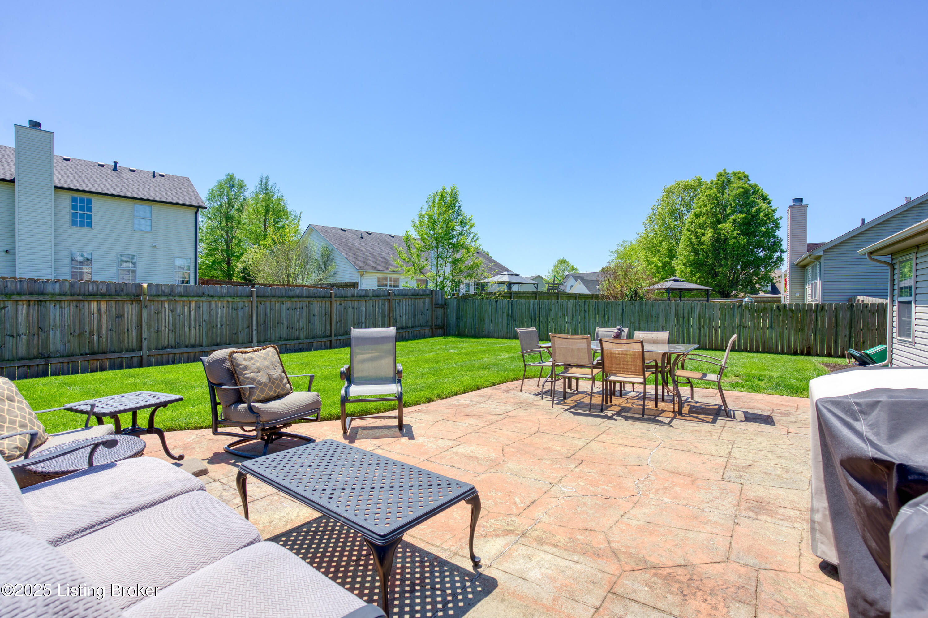 9402 Harlow Ct