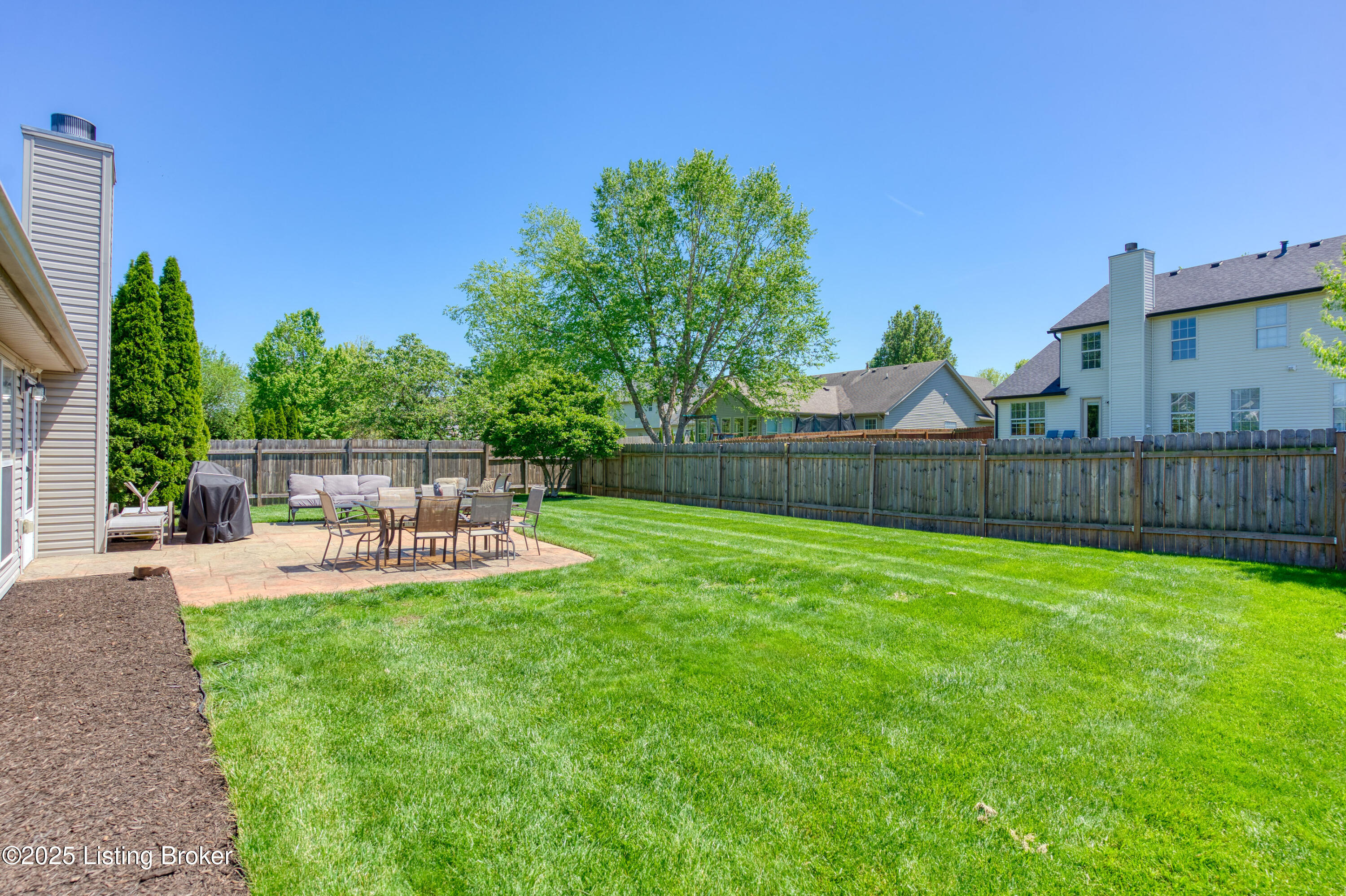 9402 Harlow Ct