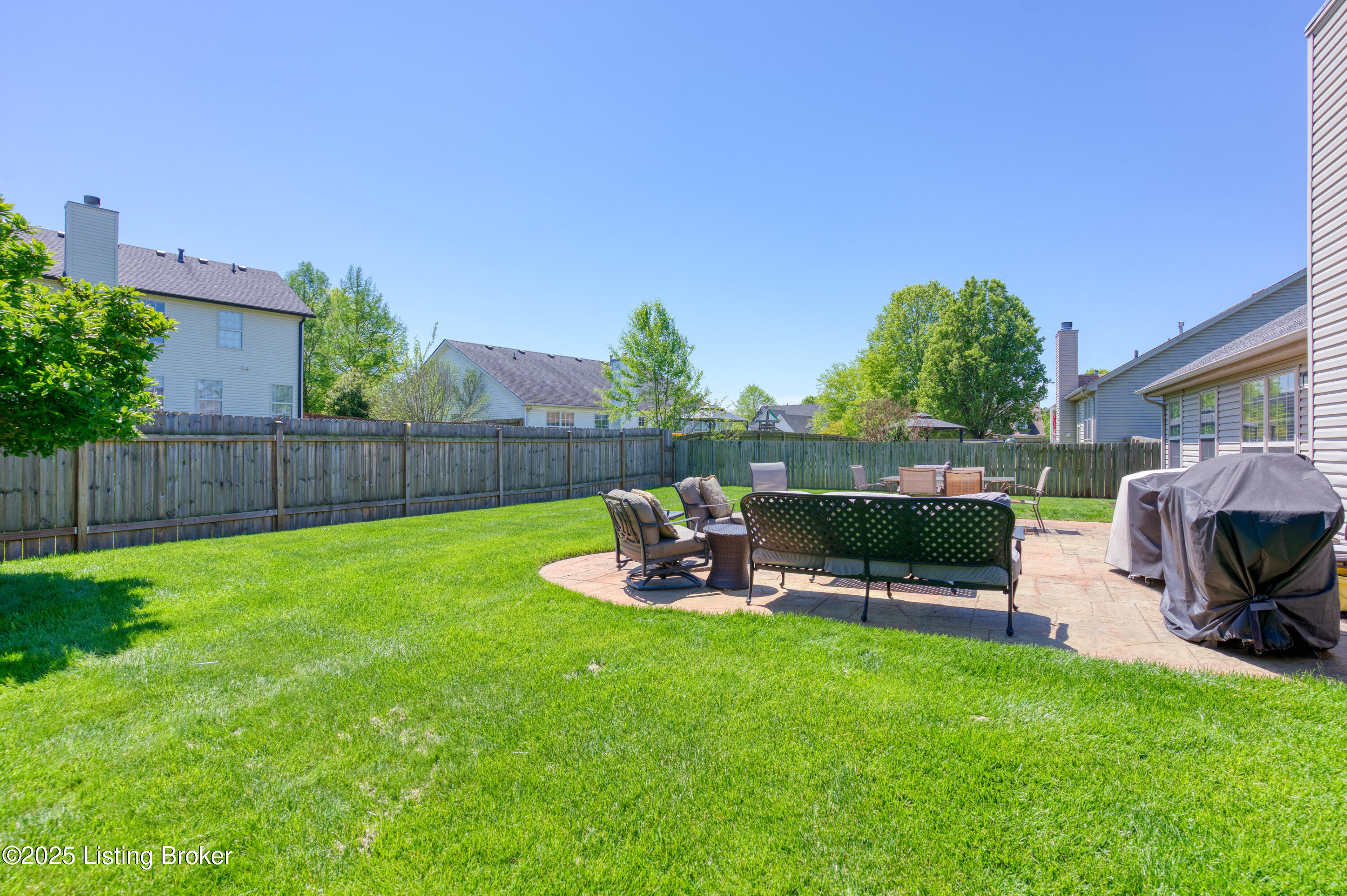 9402 Harlow Ct