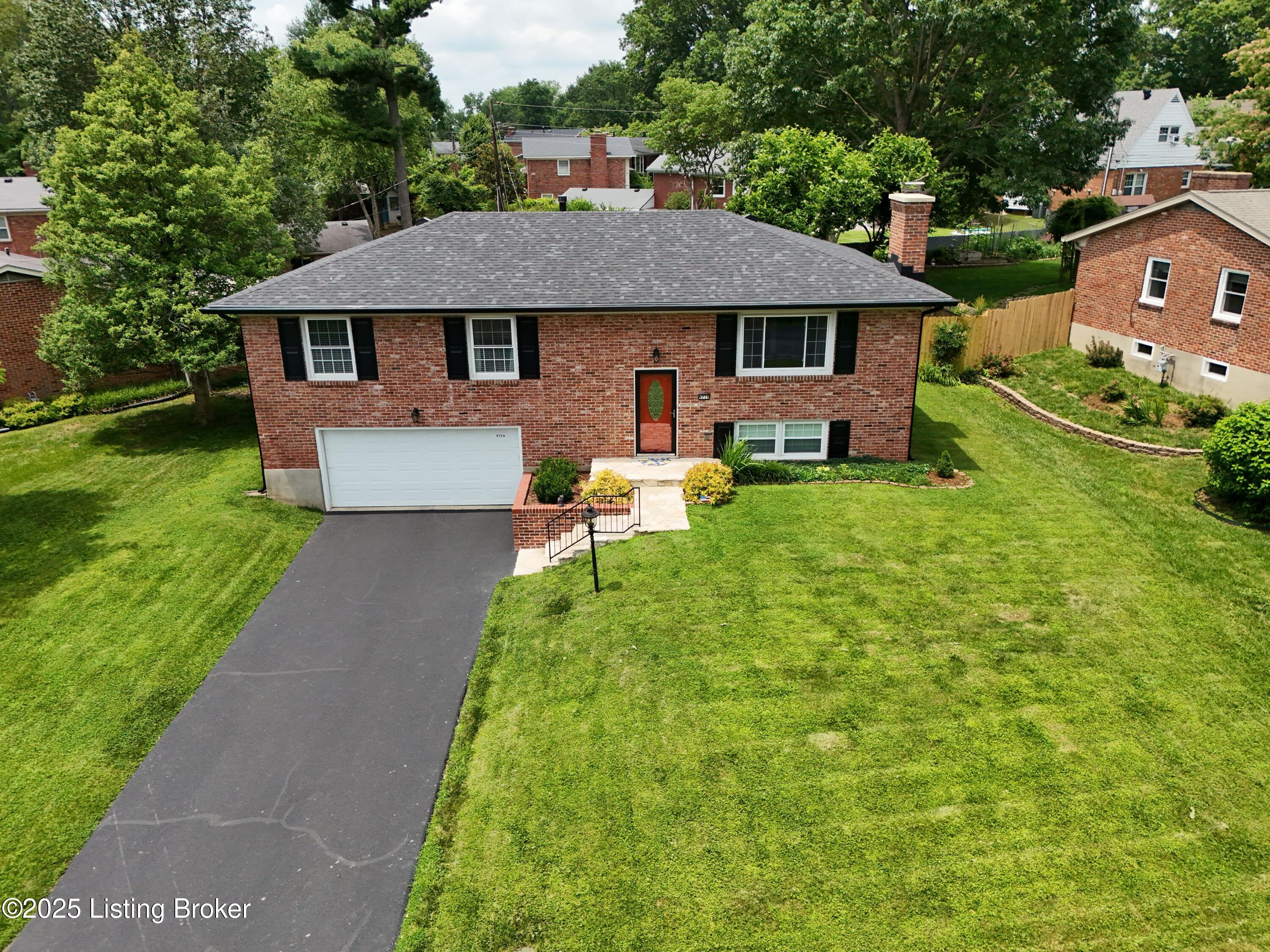 9719 Lanesboro Way