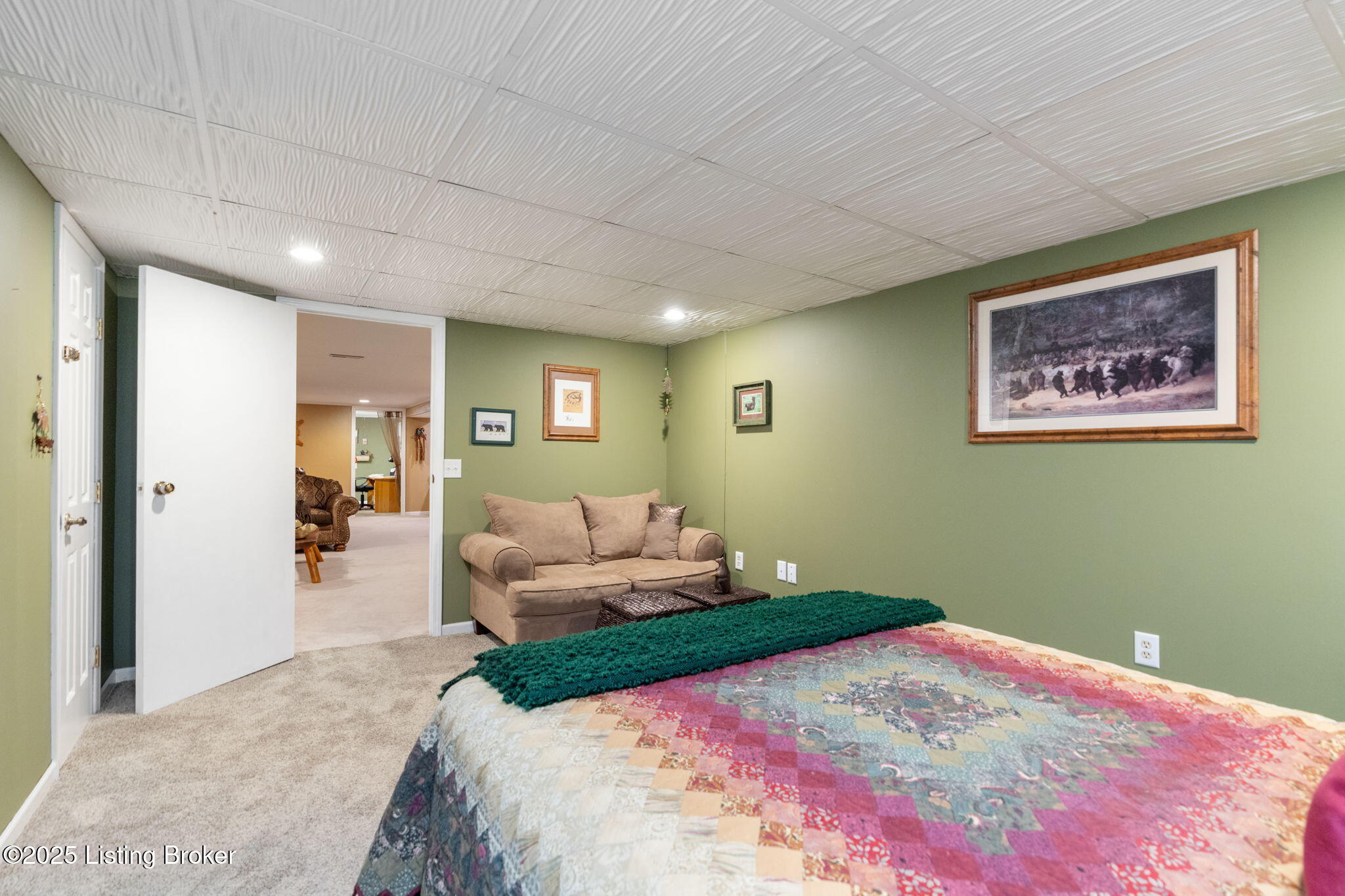 12100 Maplewood Rd